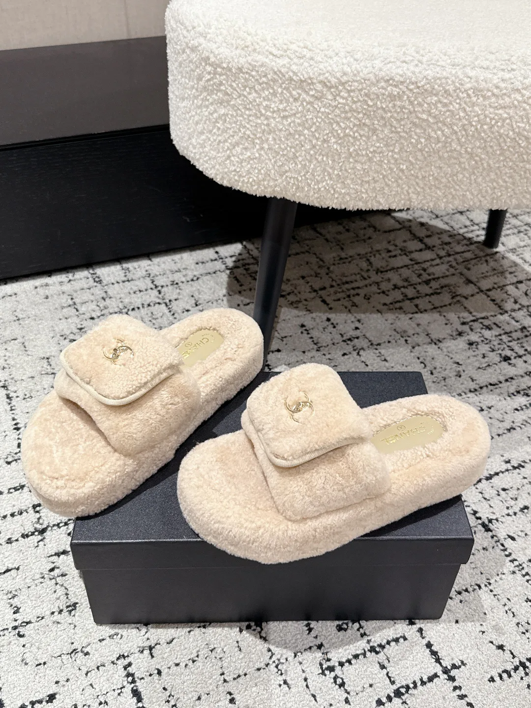 Тапочки Женские Chanel 91192