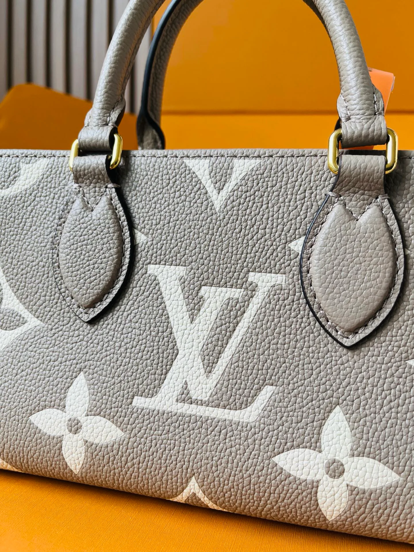 Классические Сумки Женские Louis Vuitton 12860032