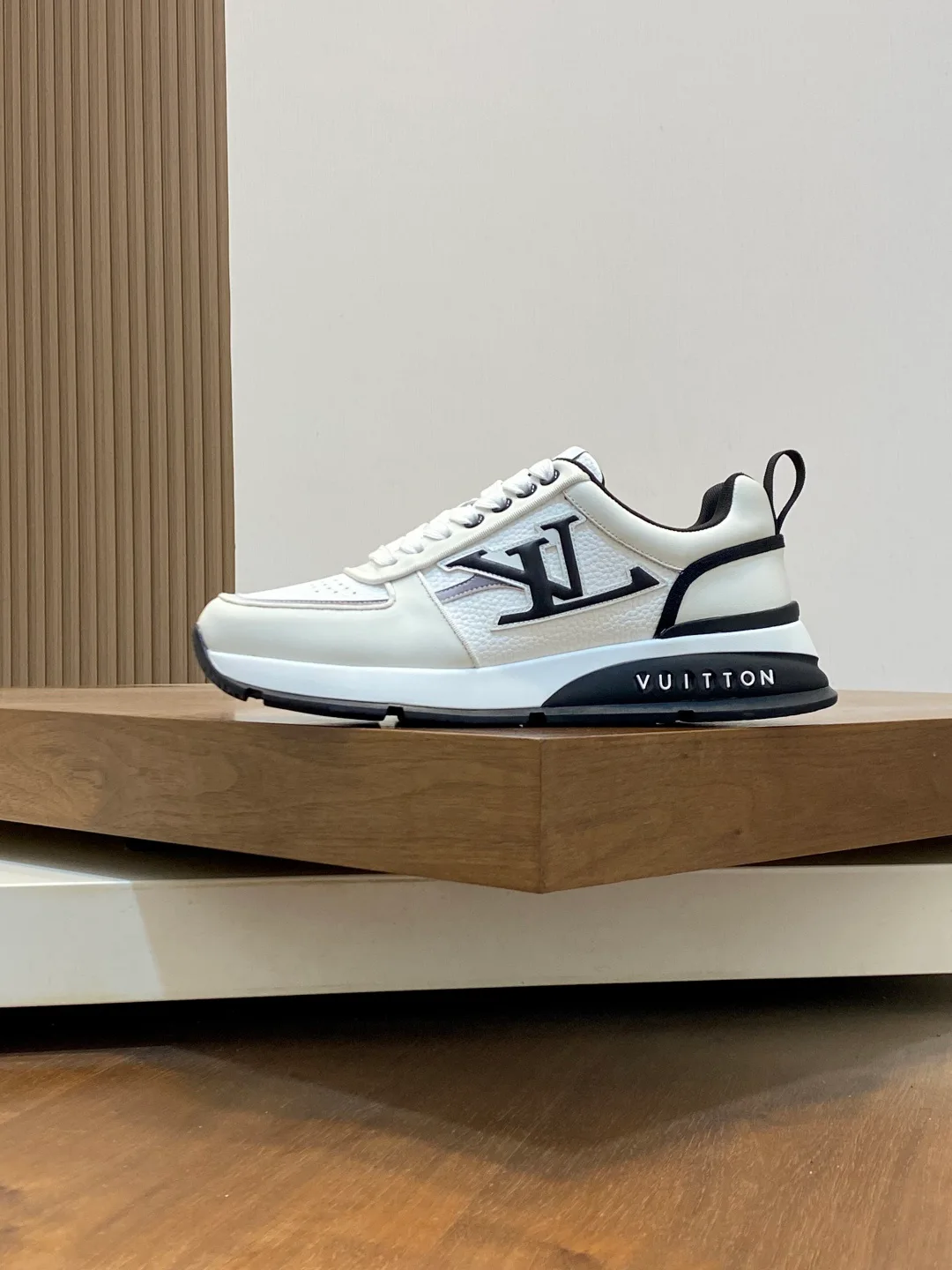 Кроссовки Мужские Louis Vuitton 11250173