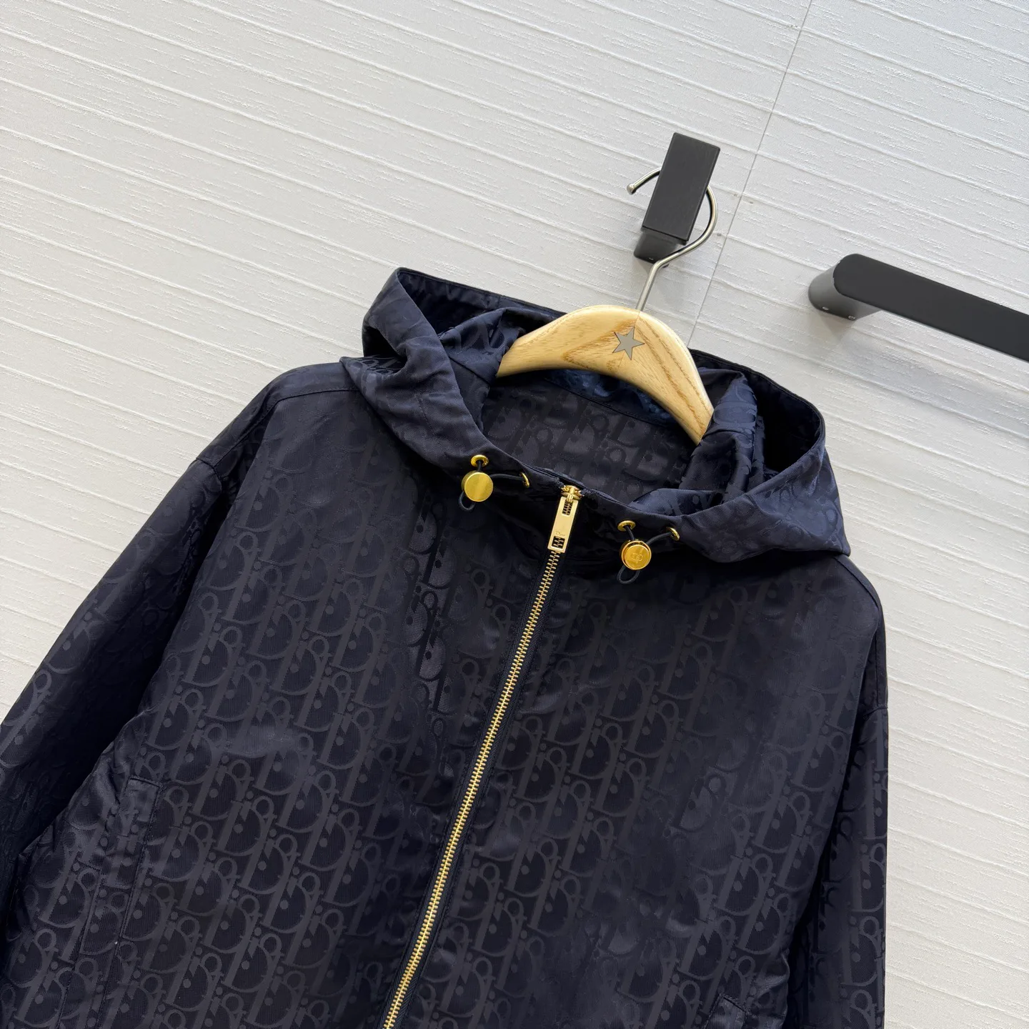 Куртки И Пуховики Женские Christian Dior 11342924