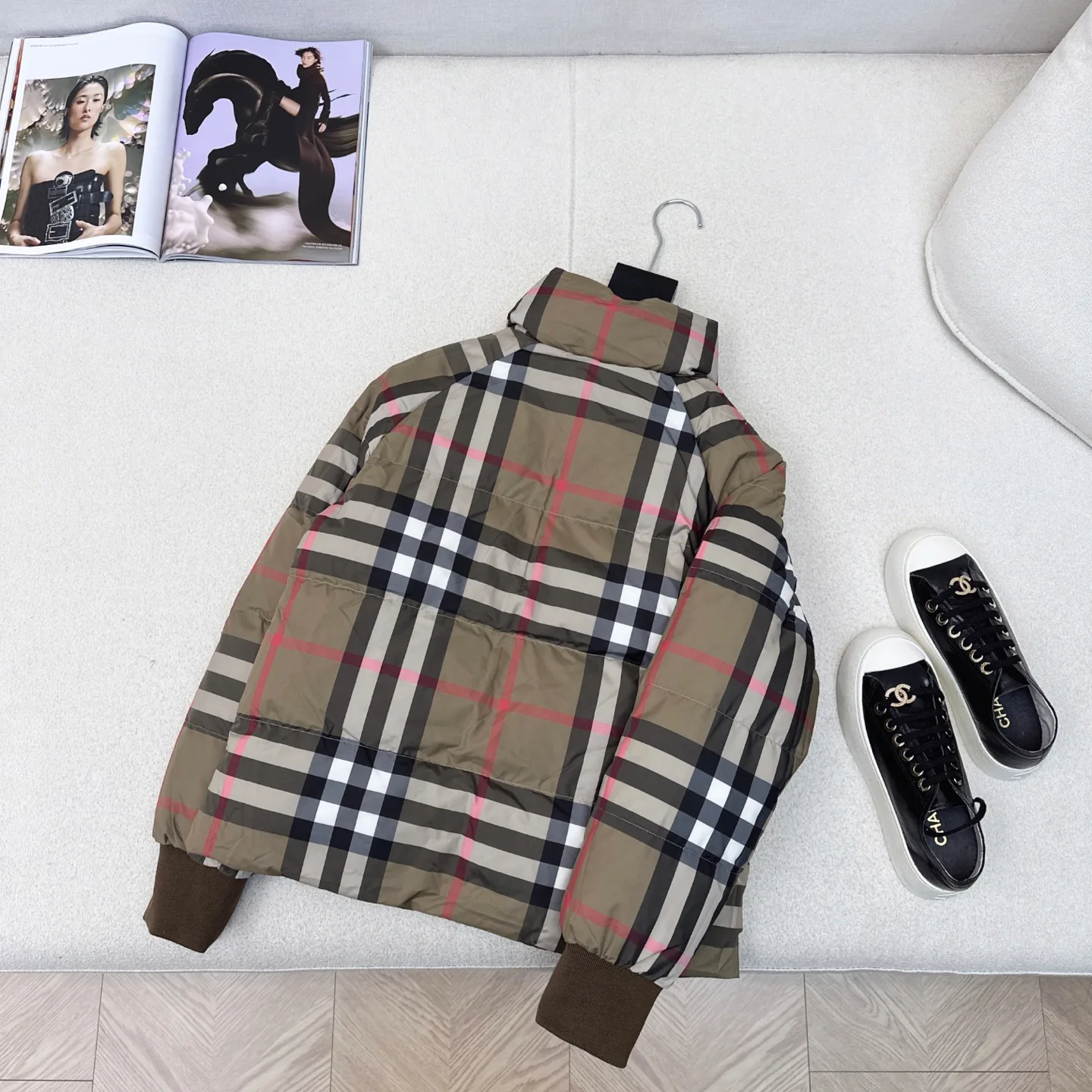 Куртки И Пуховики Женские Burberry 18043113