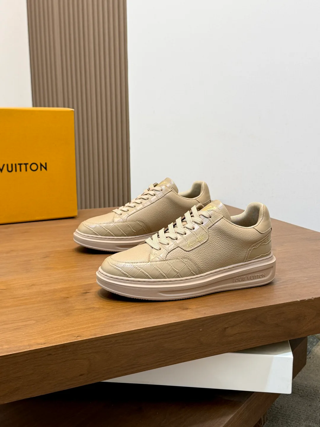 Кроссовки Мужские Louis Vuitton 18265105