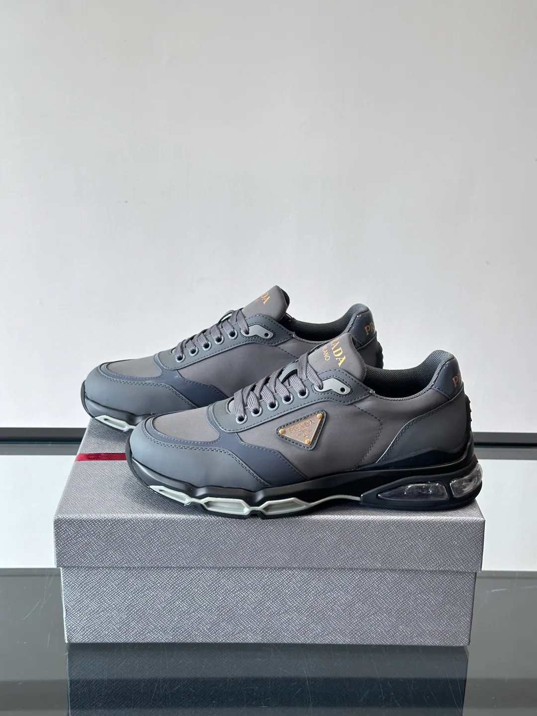 Кроссовки Мужские Prada 10697426