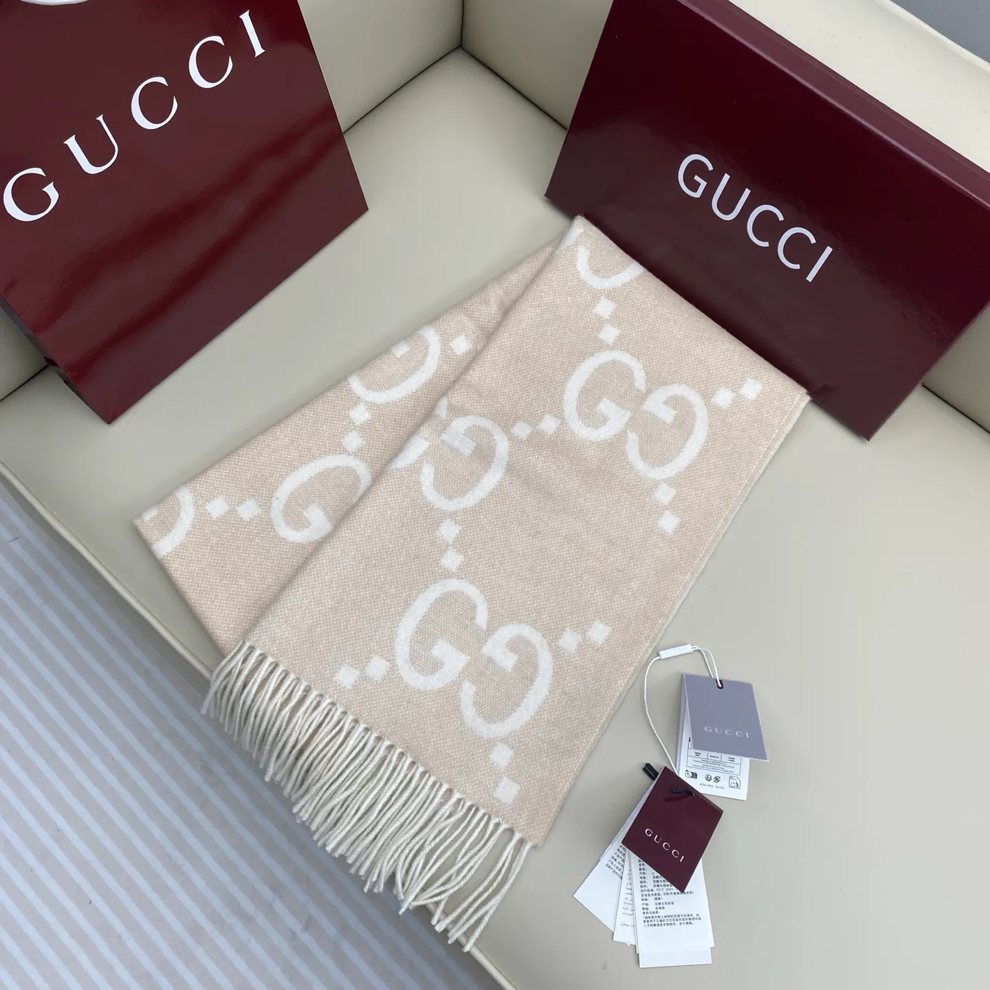 Шарфы Gucci 401783