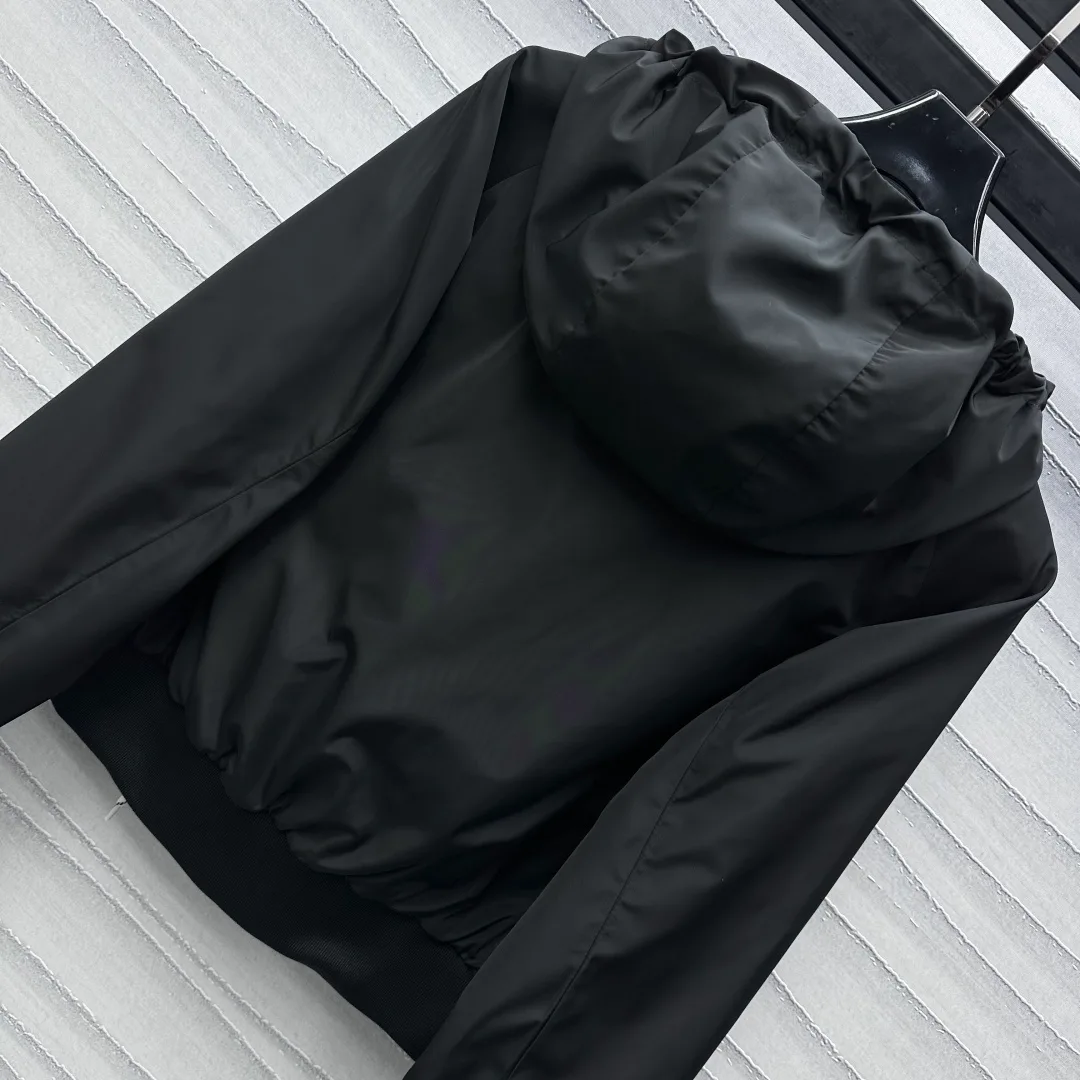 Куртки И Пуховики Женские Prada 19571727