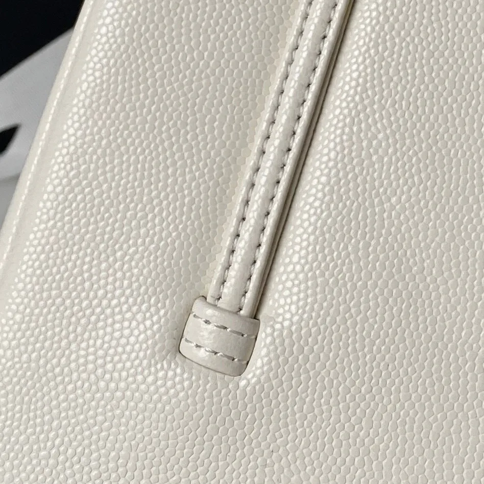 Классические Сумки Женские Chanel 18207703