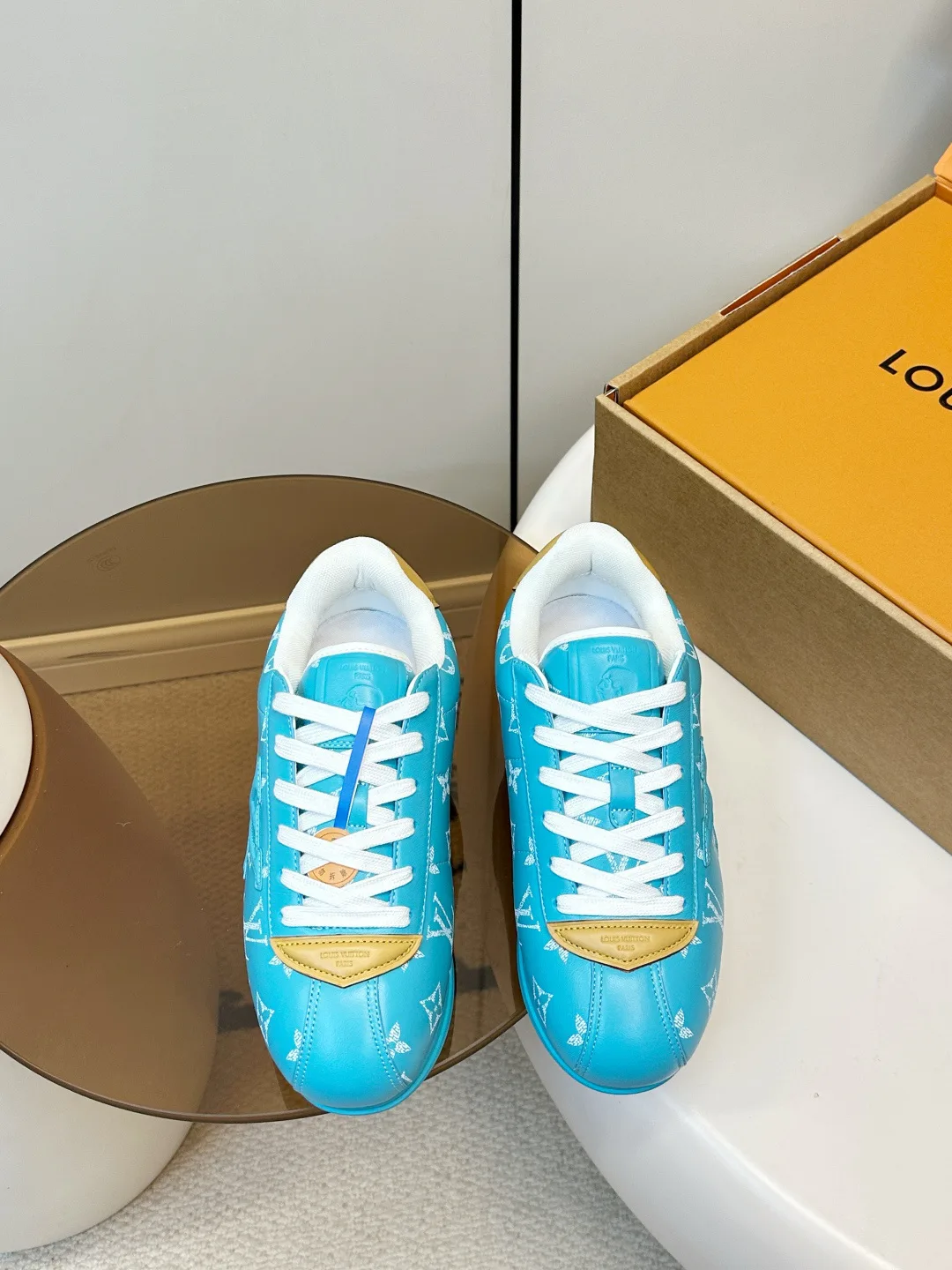 Кроссовки Женские Louis Vuitton 4948533