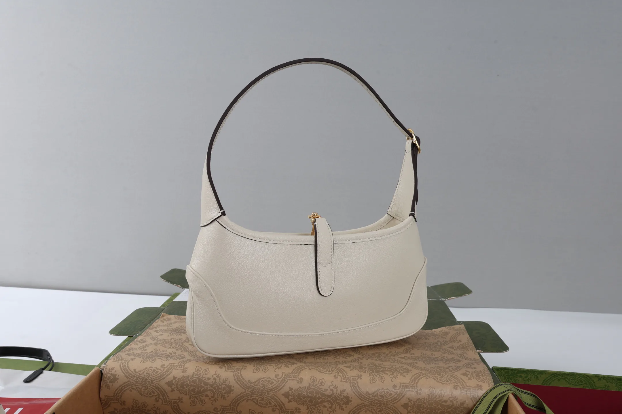 Классические Сумки Женские Gucci 11508425