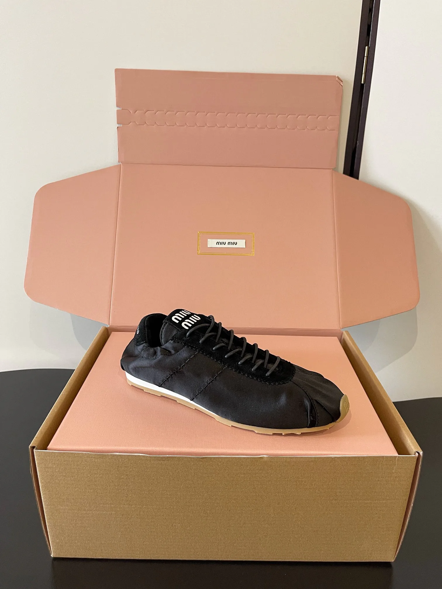 Кроссовки Женские Miu Miu 10654999