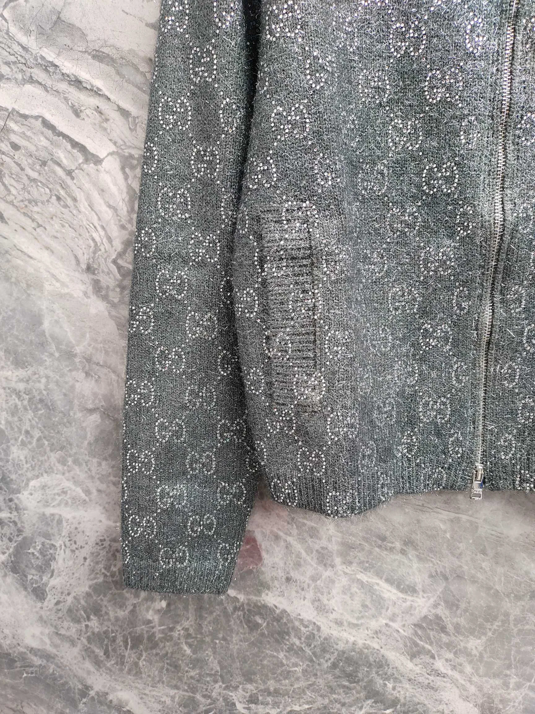 Куртки И Пуховики Женские Gucci 1617052