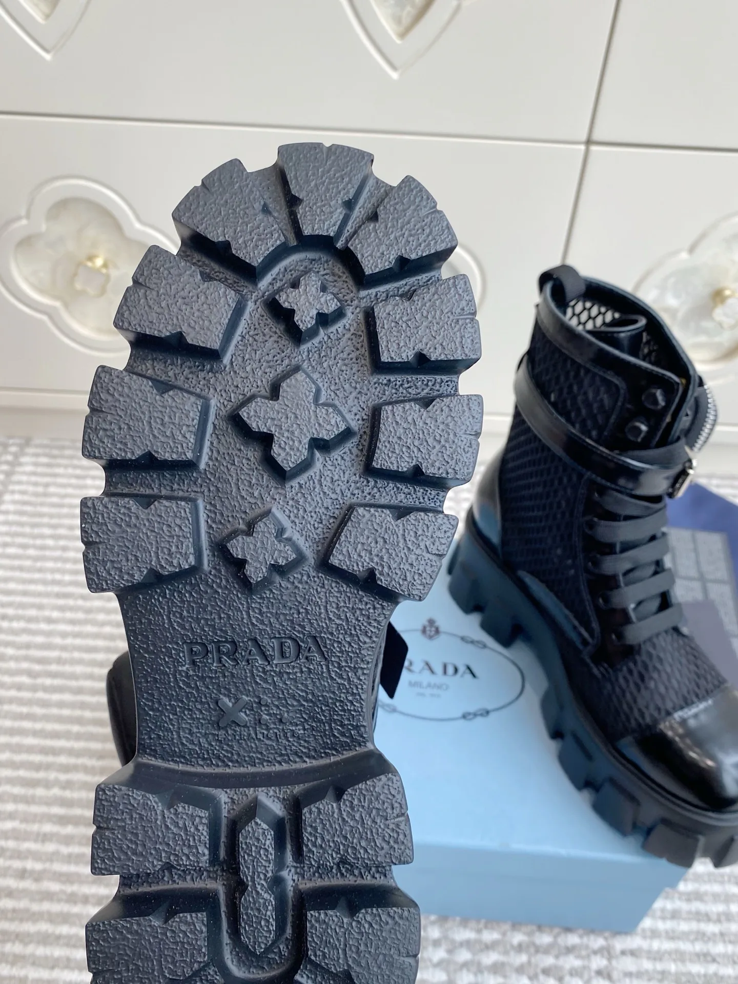 Ботинки Женские Prada 13268623
