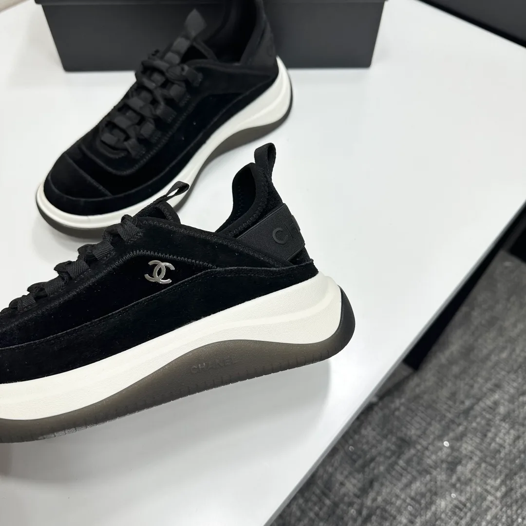 Кроссовки Женские Chanel 11463008