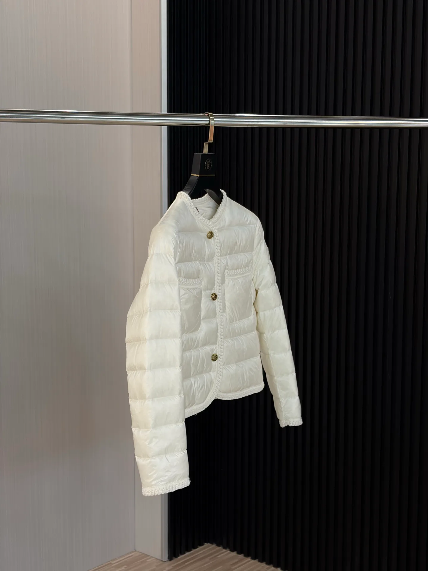 Куртки И Пуховики Женские Moncler 18600028