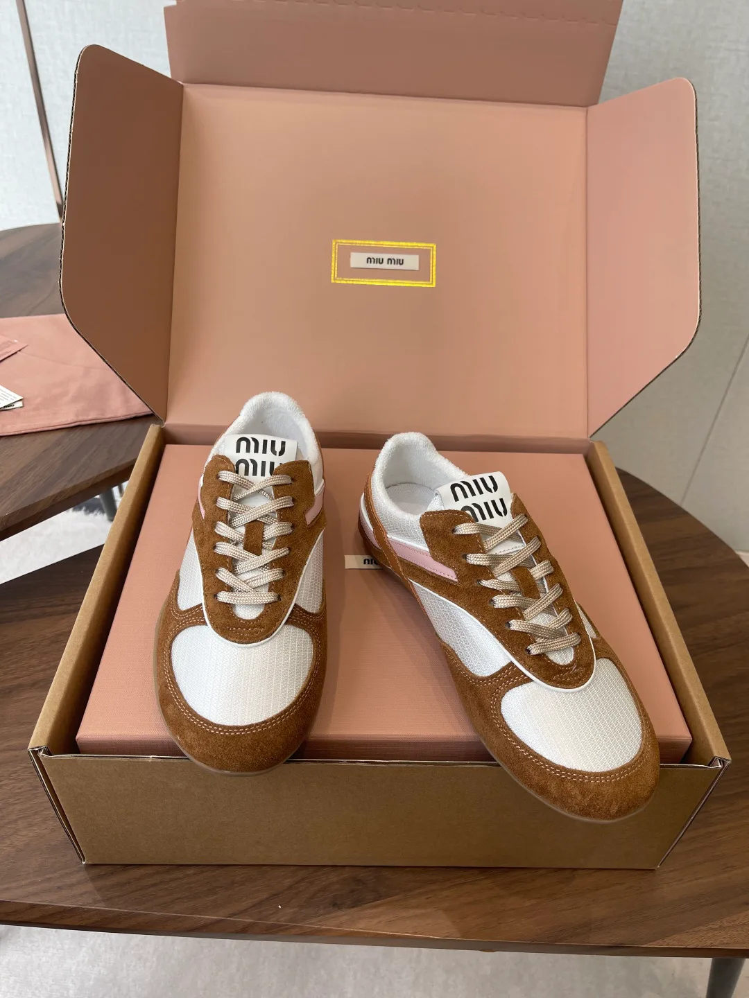 Кроссовки Женские Miu Miu 11645228