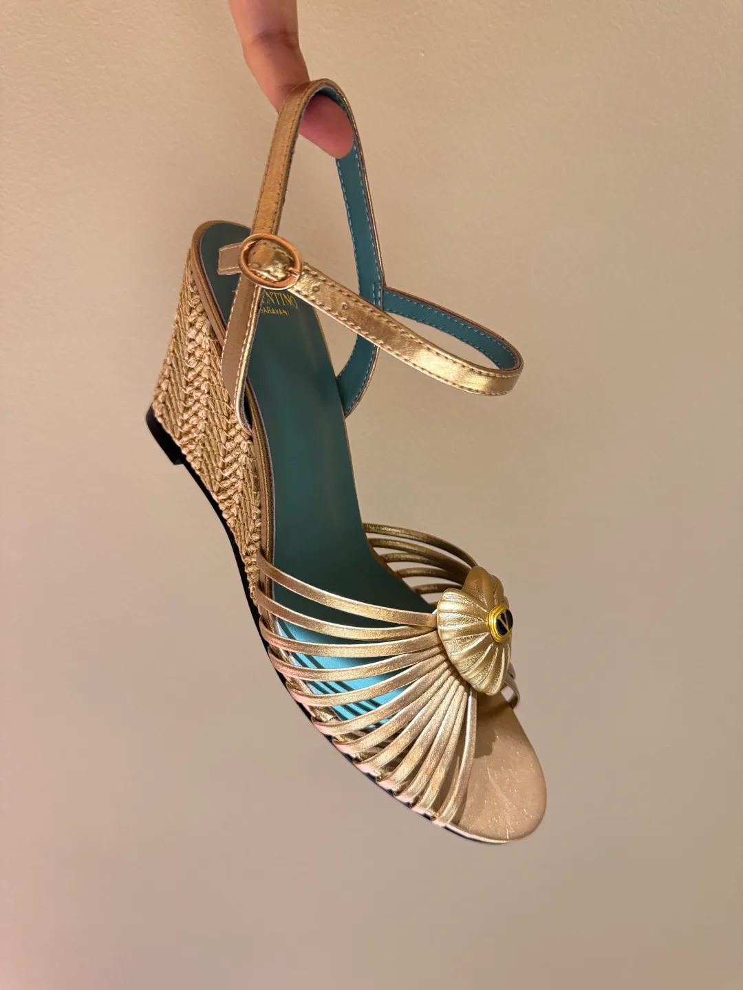 Босоножки Женские Valentino 17968673