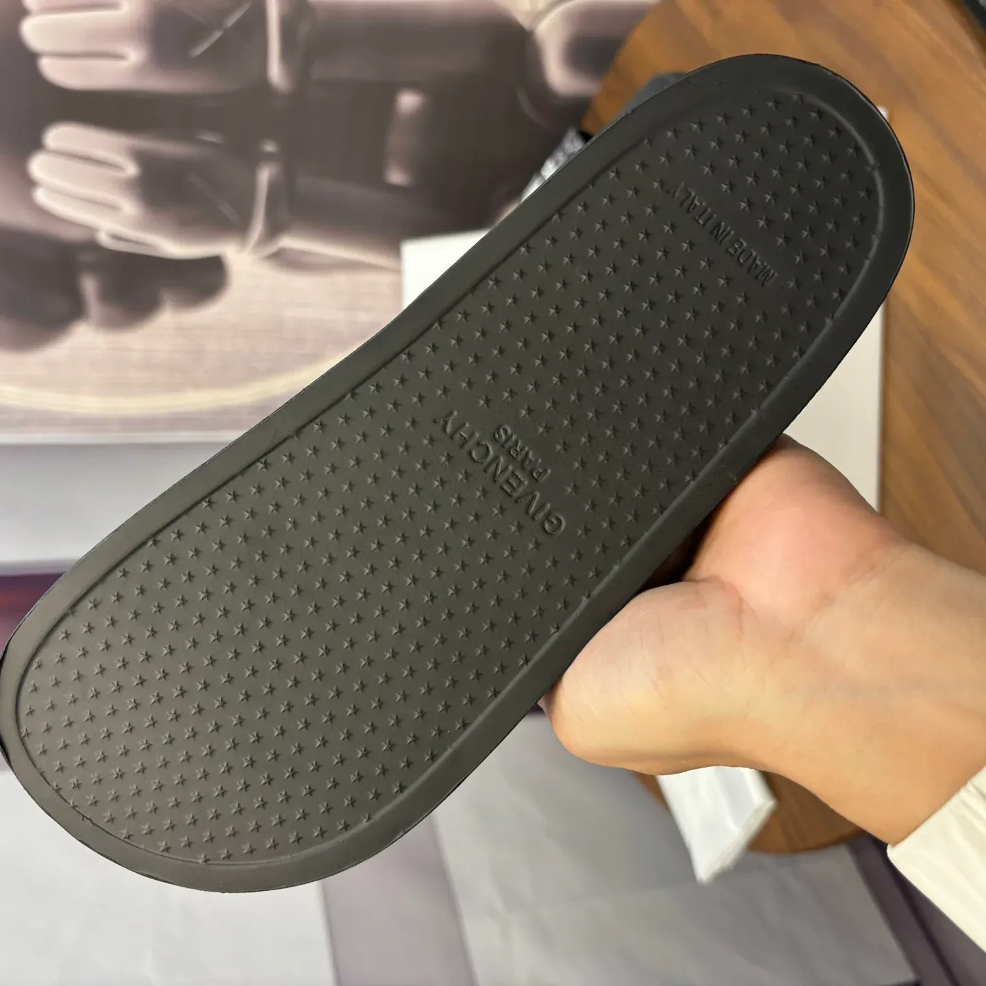 Шлепанцы Женские Givenchy 1858930