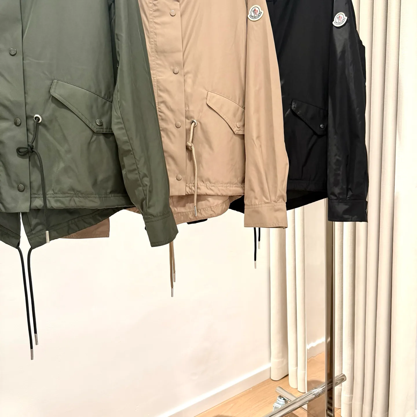 Куртки И Пуховики Женские Moncler 13550835