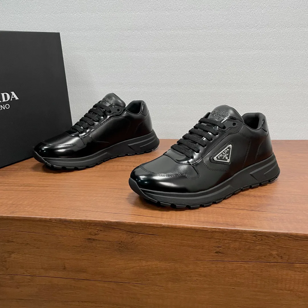 Кроссовки Мужские Prada 12834414