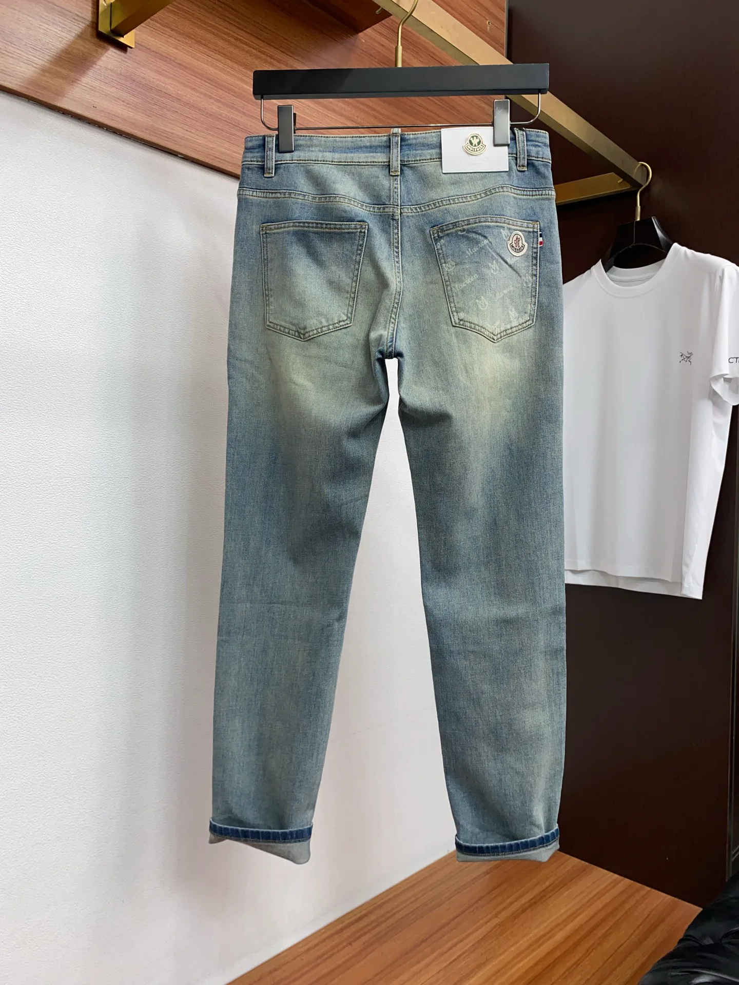 Джинсы Мужские Moncler 11790550