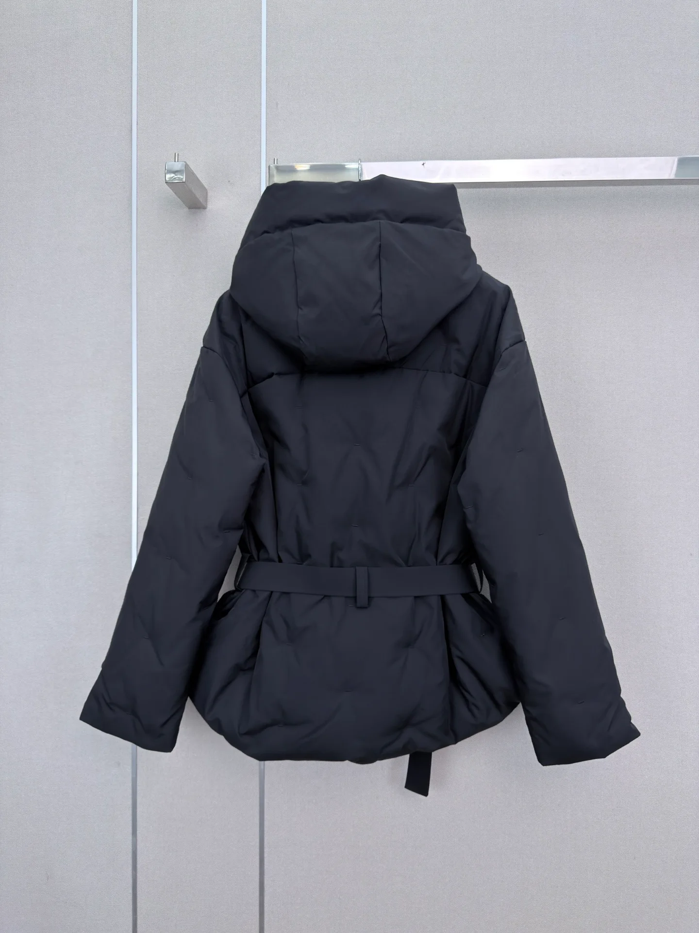 Куртки И Пуховики Женские Prada 18226286