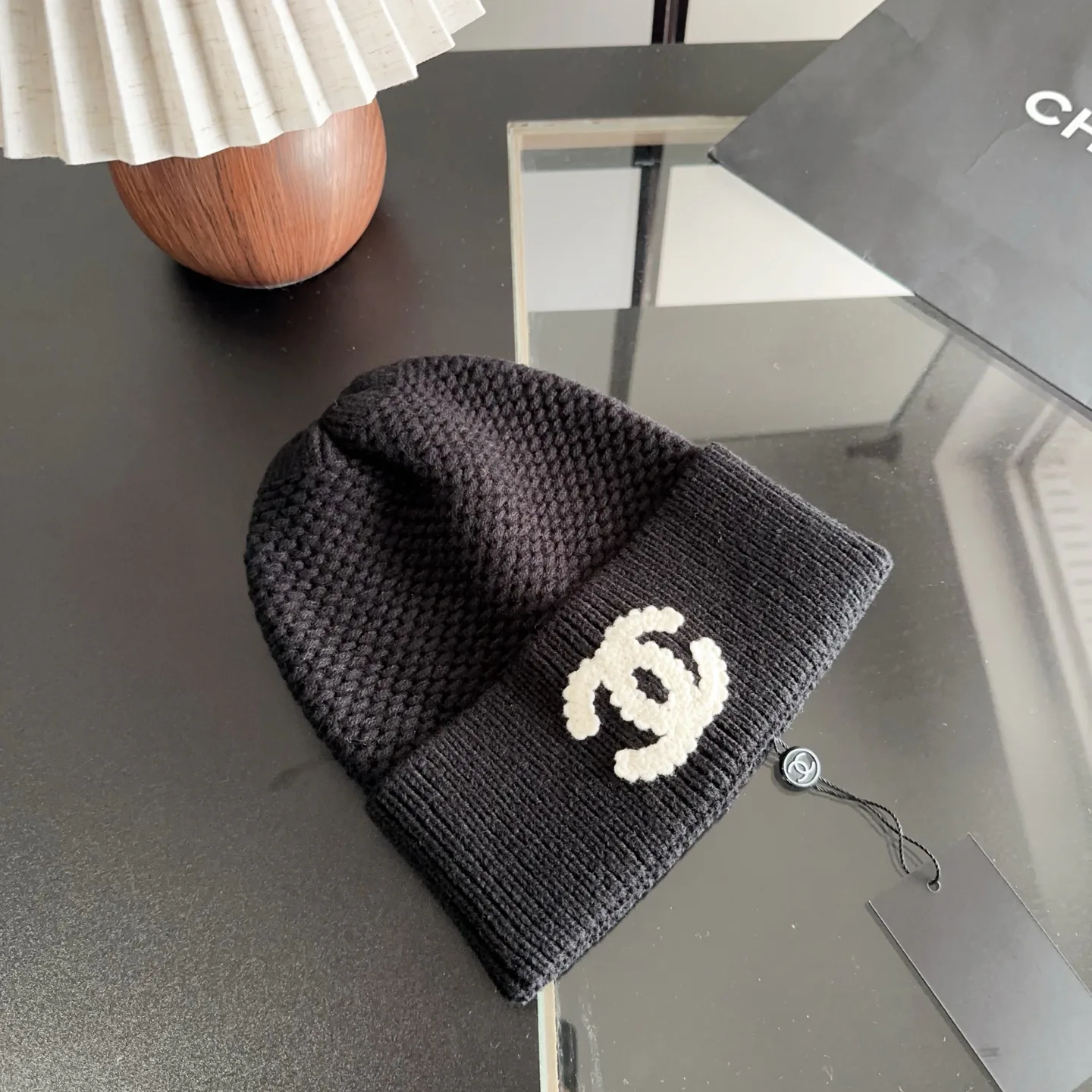 Головные Уборы Chanel 18105668