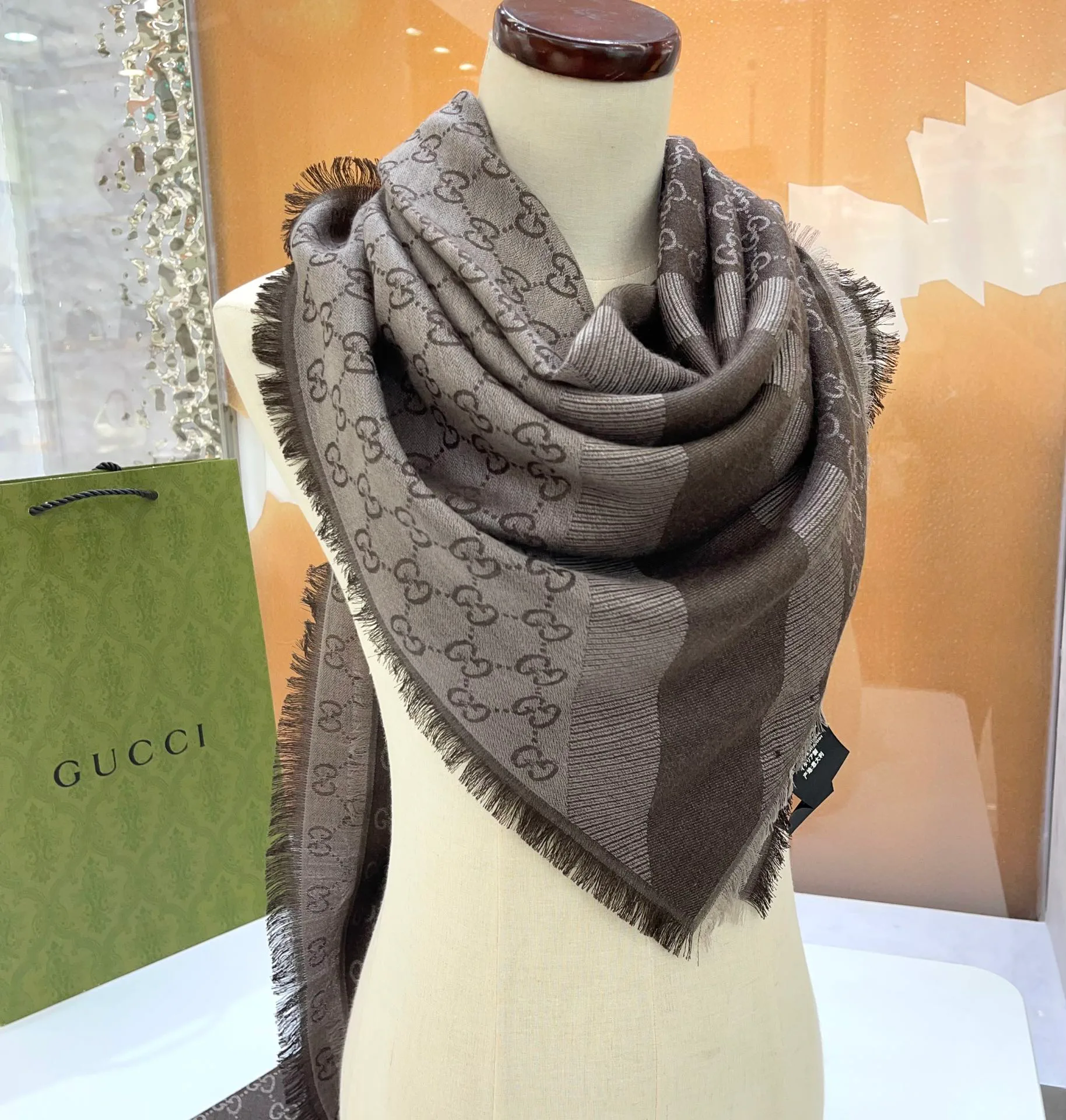 Шарфы Gucci 2193623