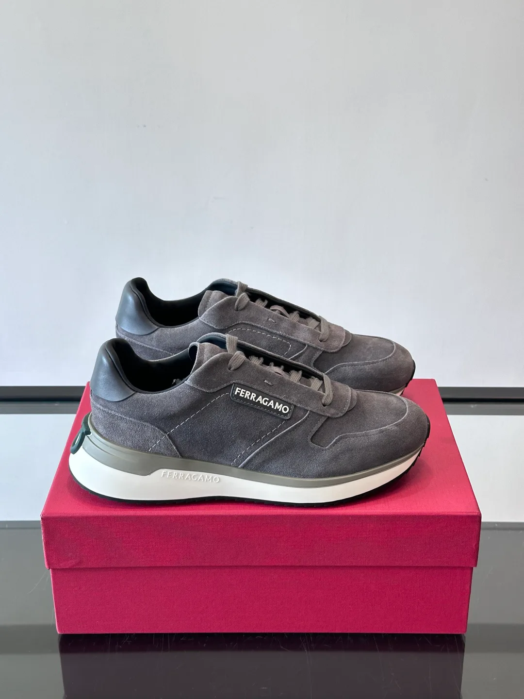 Кроссовки Мужские Salvatore Ferragamo 367240