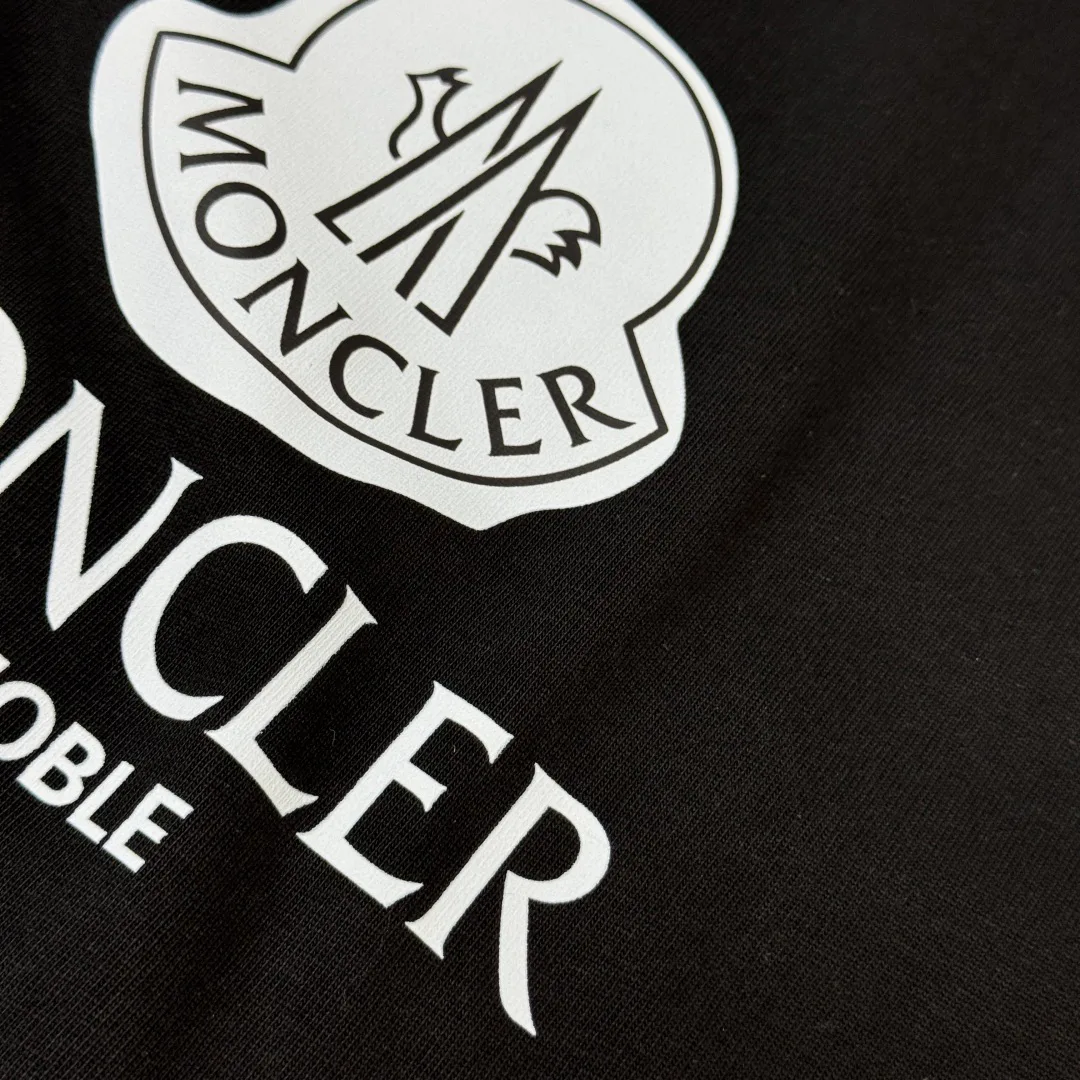 Футболки Женские Moncler 10292177