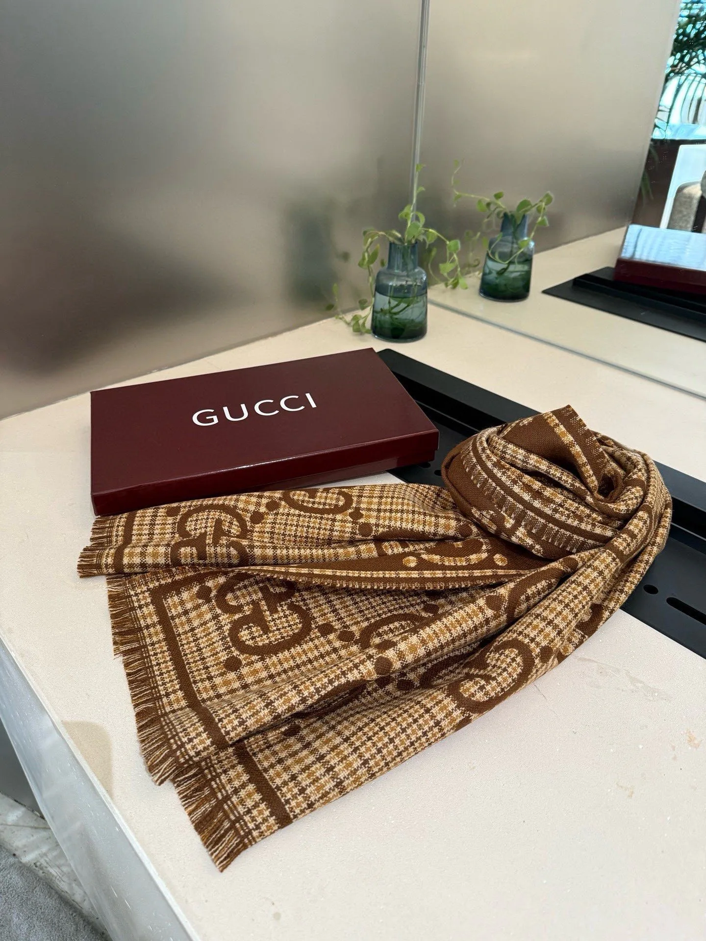 Шарфы Gucci 832121