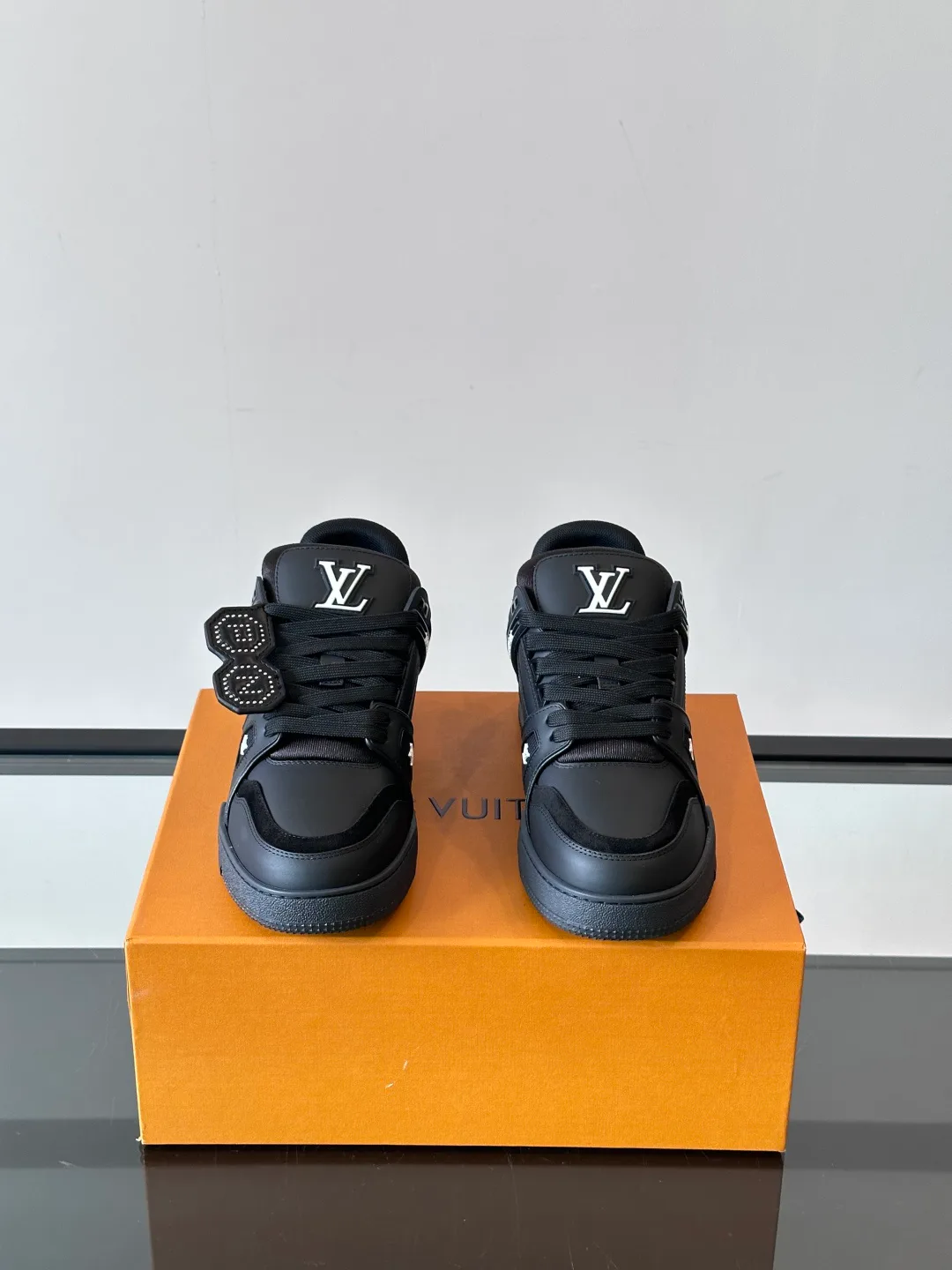 Кроссовки Мужские Louis Vuitton 17926953