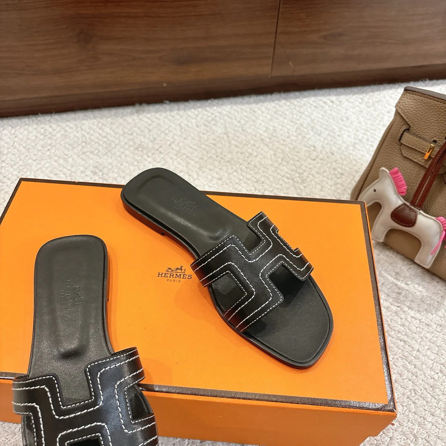 Шлепанцы Женские Hermes 879106