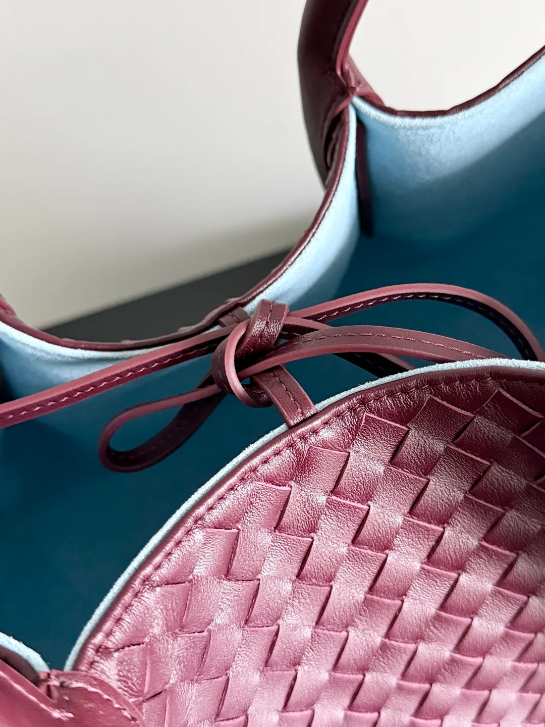 Классические Сумки Женские Bottega Veneta 10846421