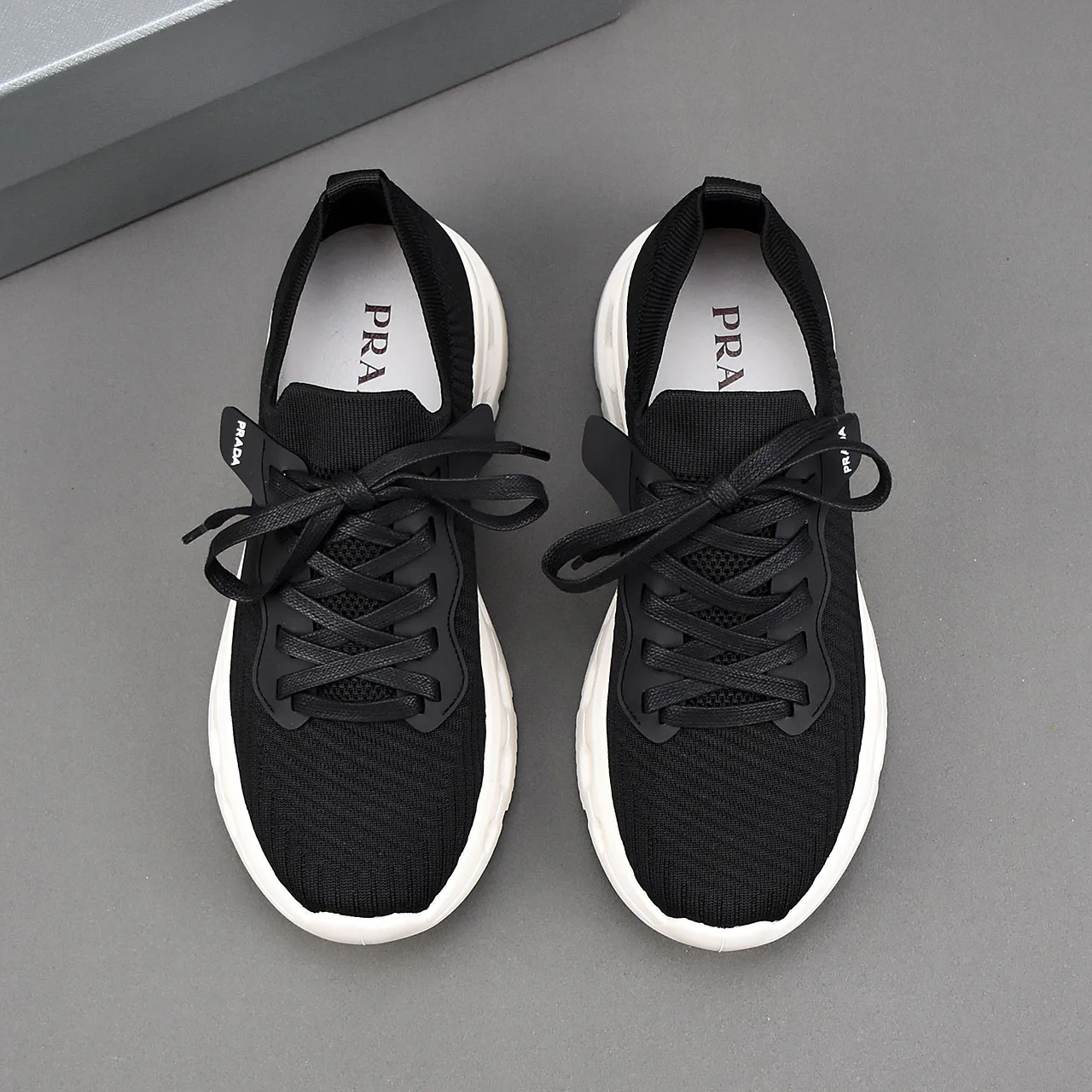 Кроссовки Мужские Prada 10736405