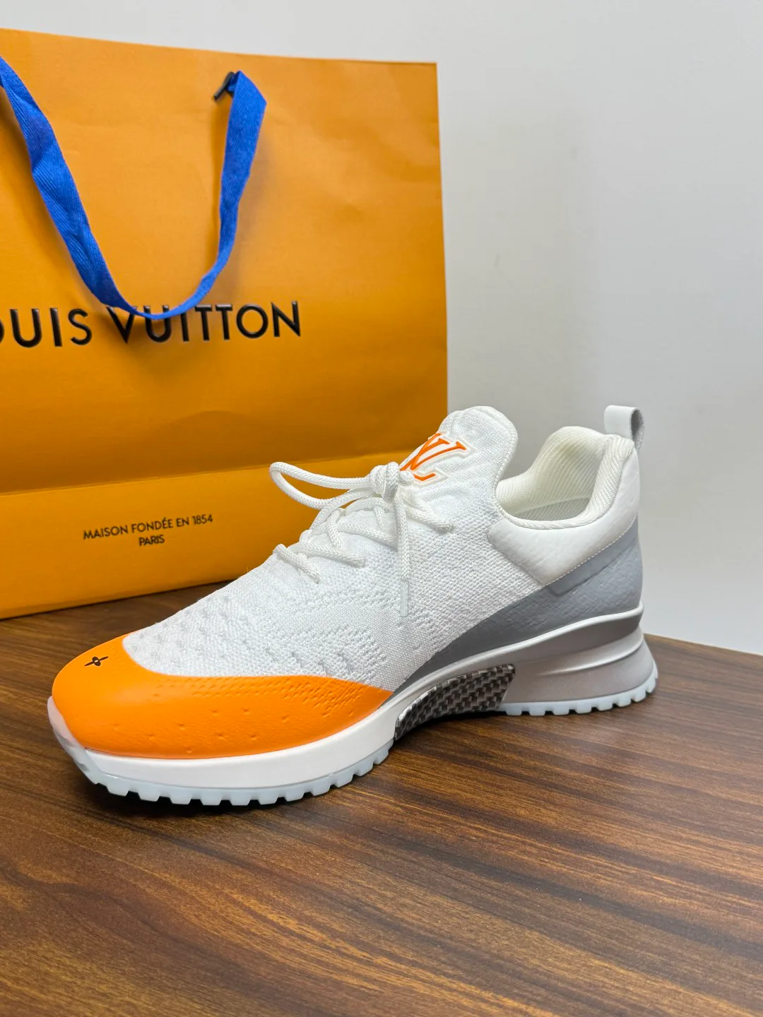 Кроссовки Мужские Louis Vuitton 19787656