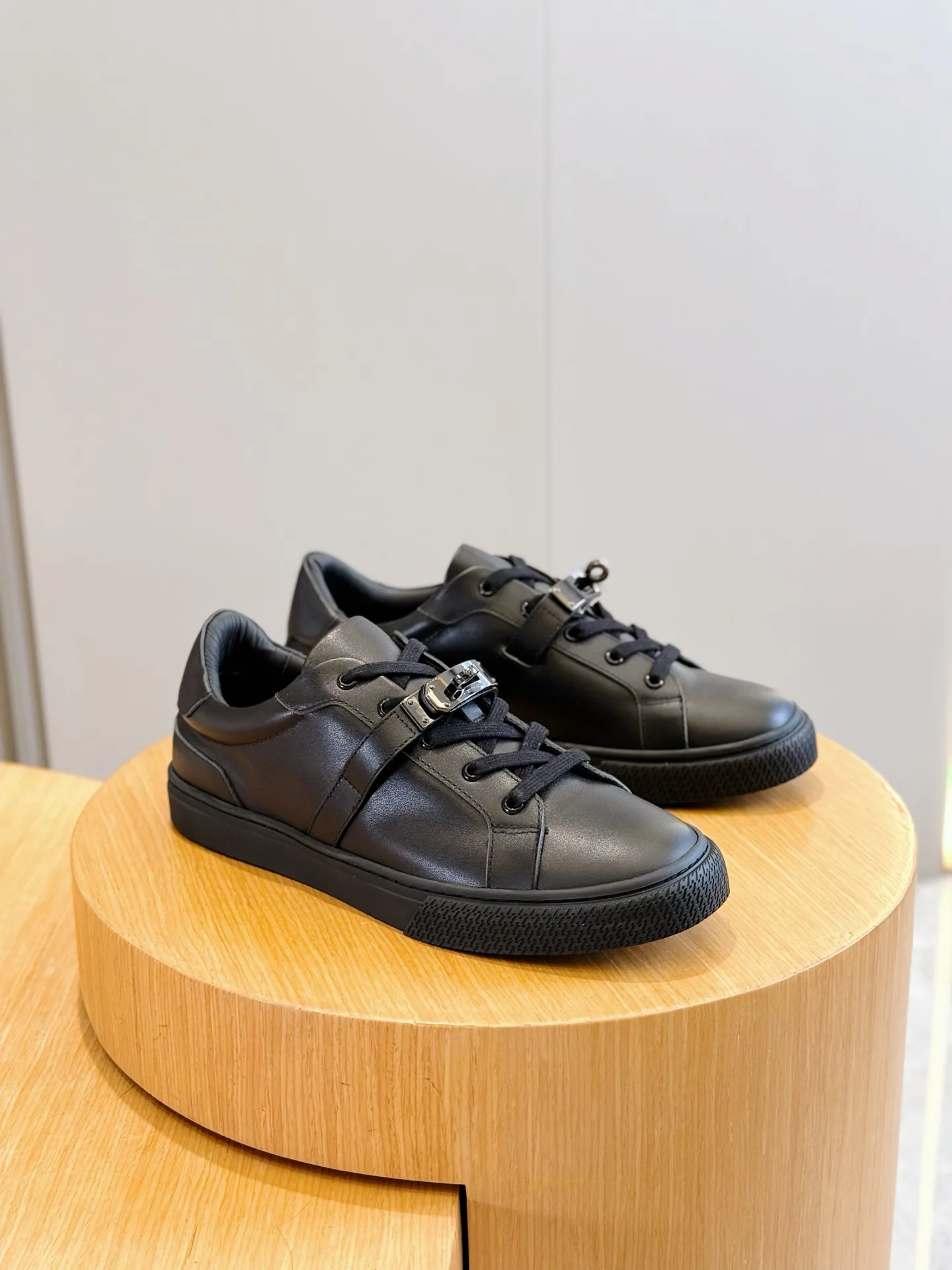Кроссовки Мужские Hermes 17933939