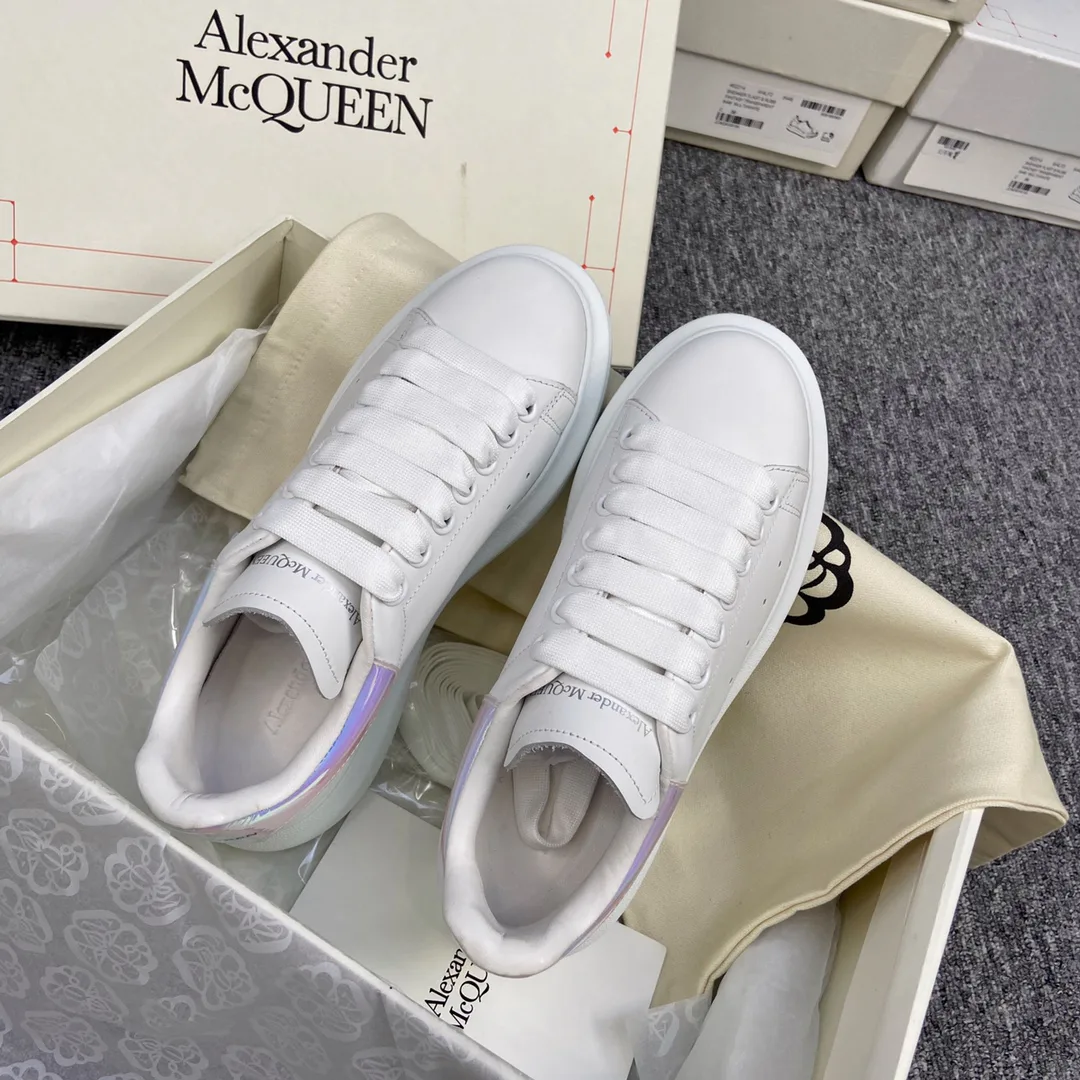Кроссовки Женские Alexander Mcqueen 17963432