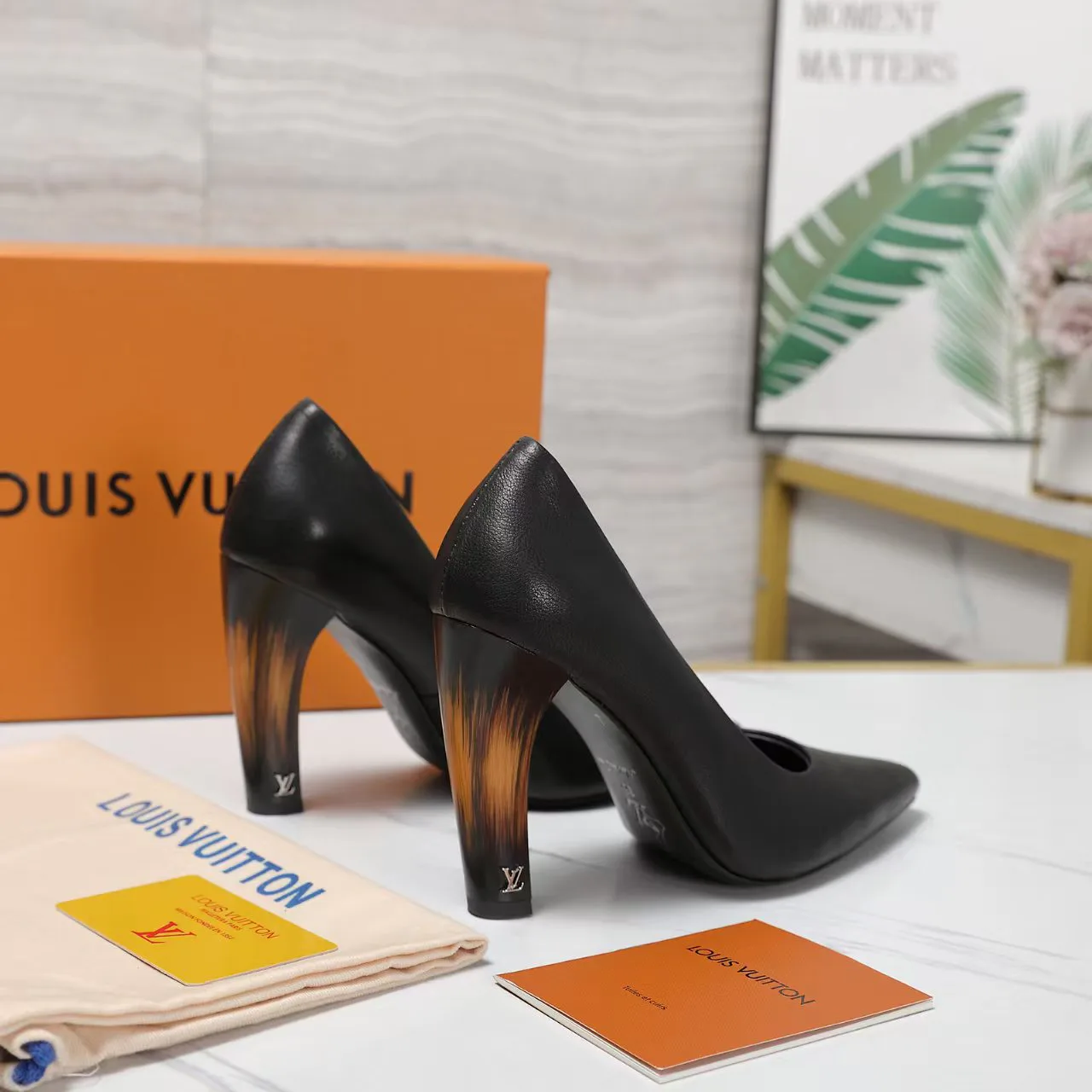 Туфли Женские Louis Vuitton 19623782