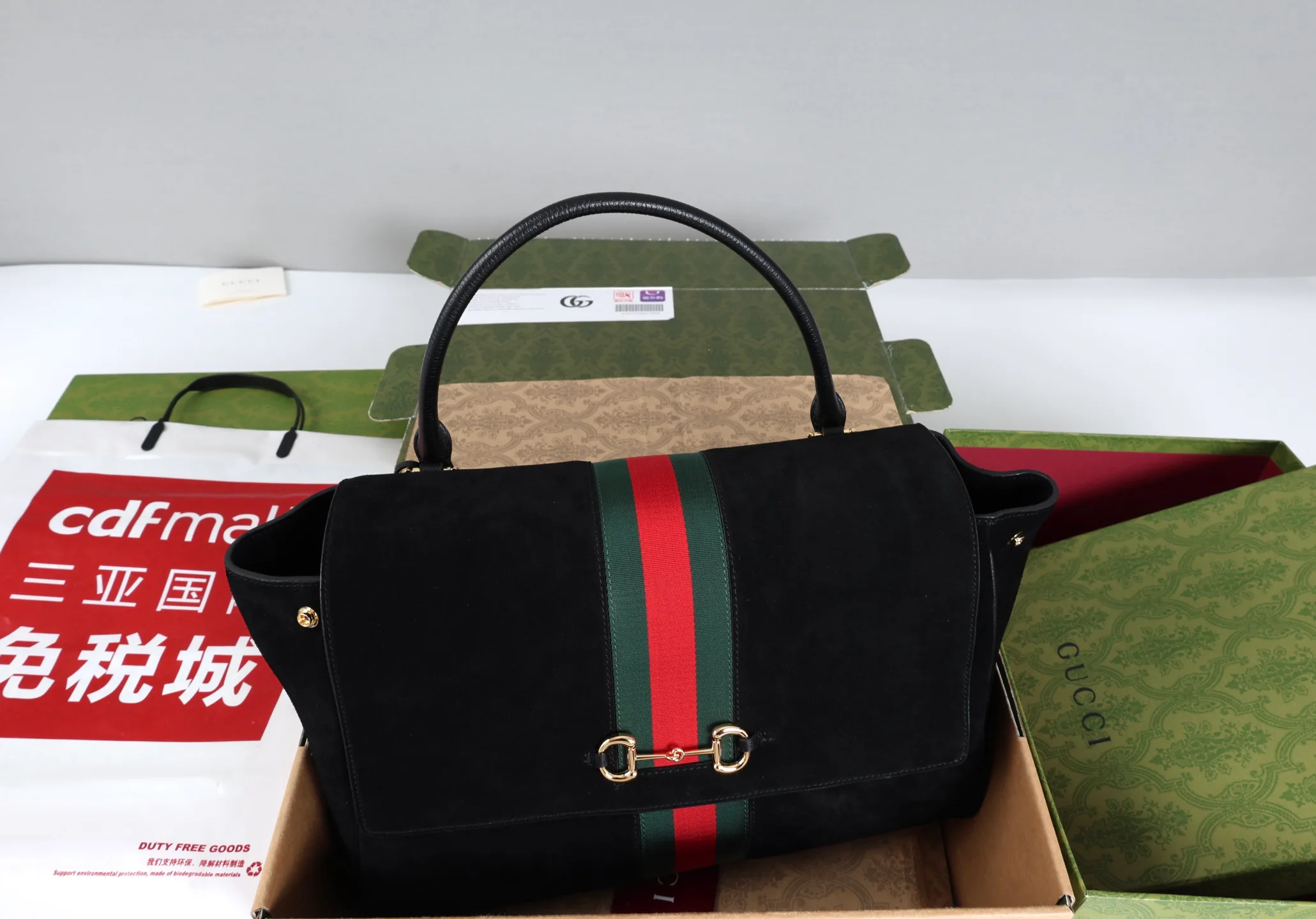 Классические Сумки Женские Gucci 18250574