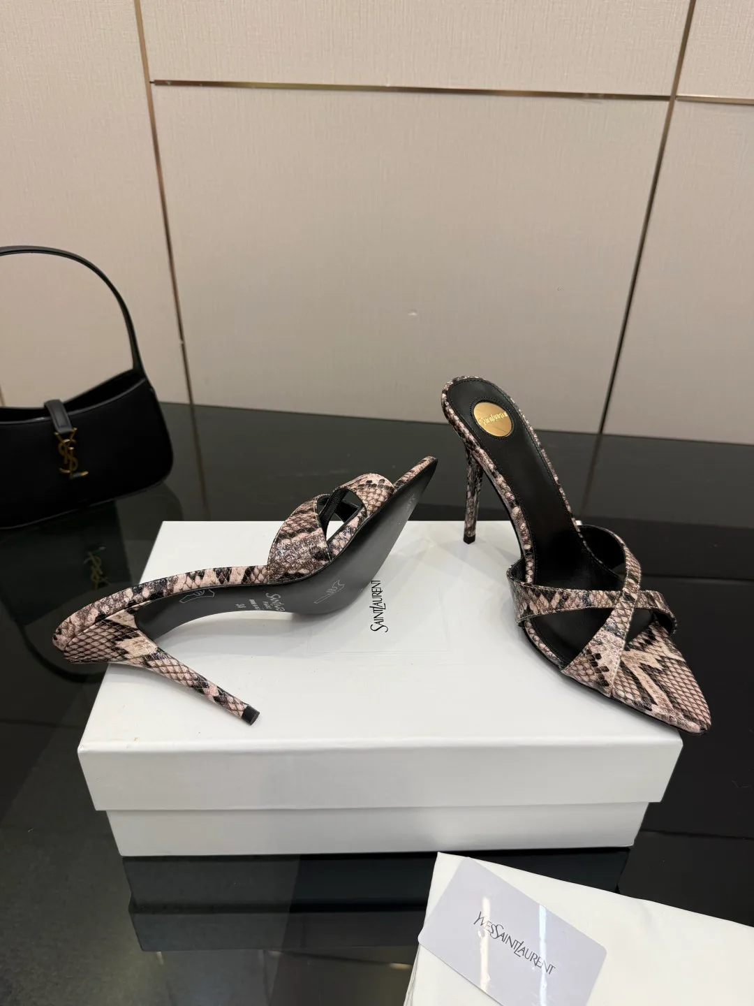 Босоножки Женские Saint Laurent 11409903