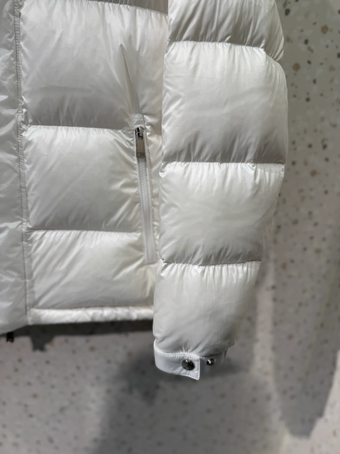 Куртки И Пуховики Мужские Valentino 433416