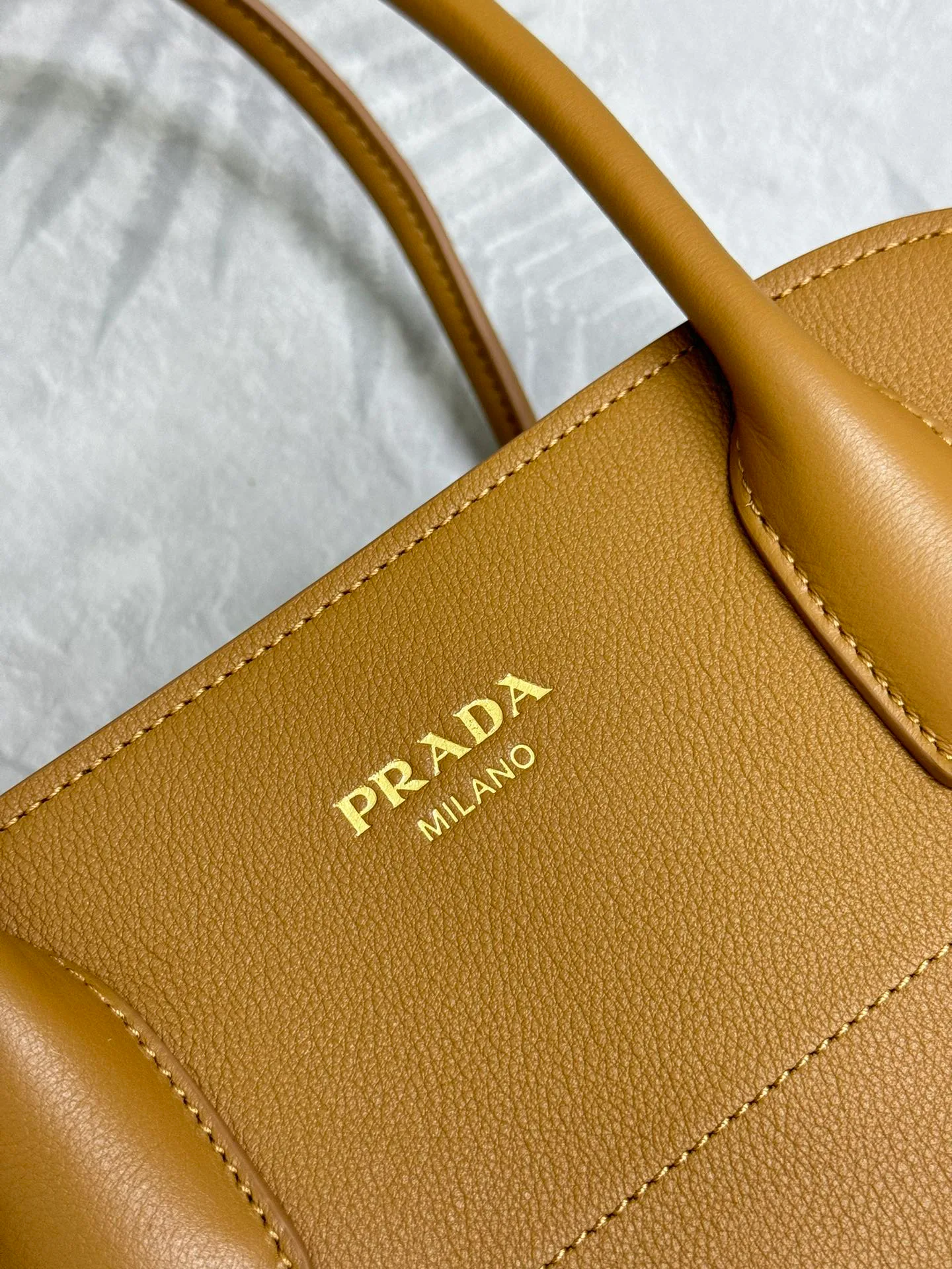 Классические Сумки Женские Prada 617081