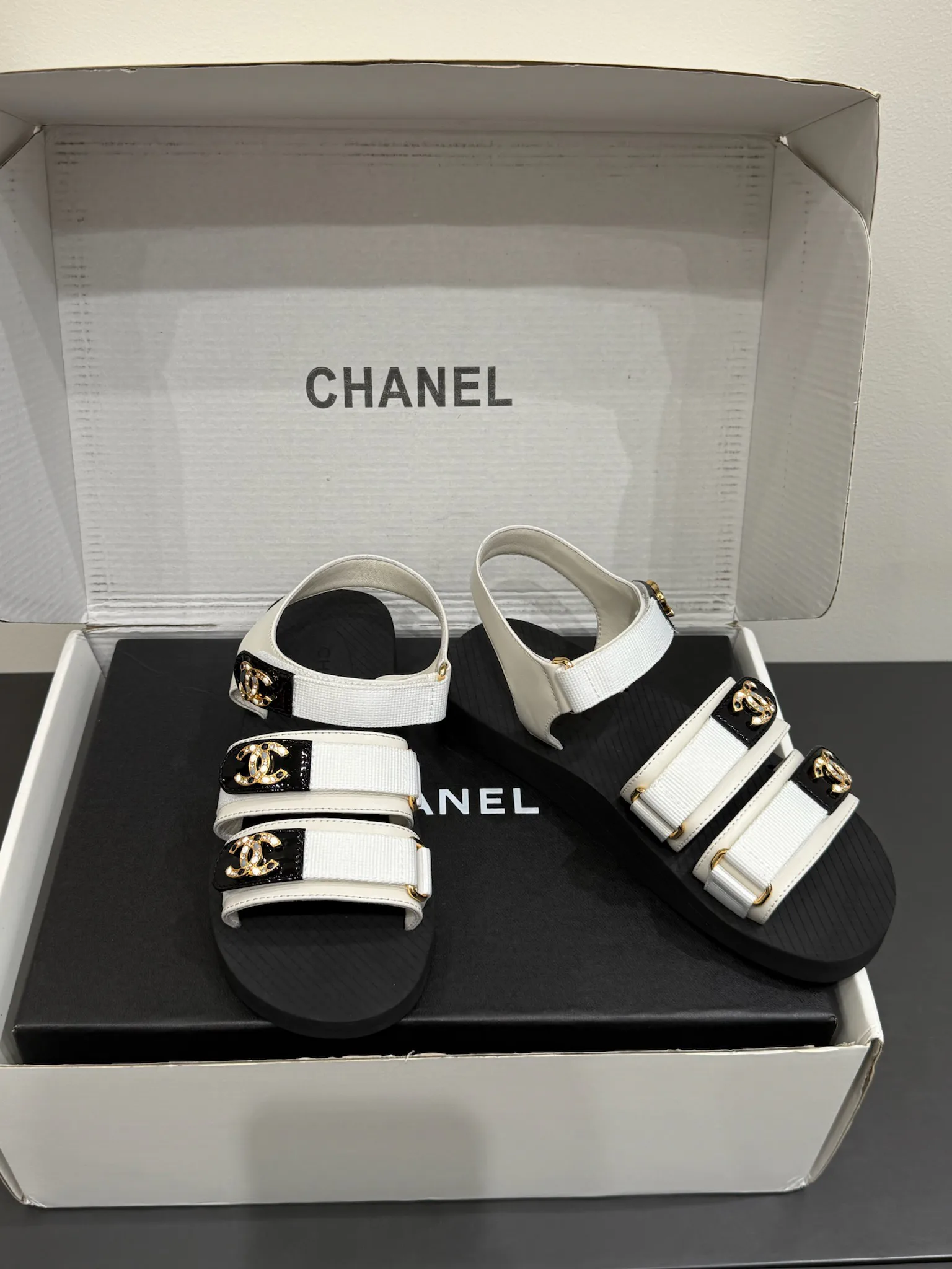 Босоножки Женские Chanel 18268847