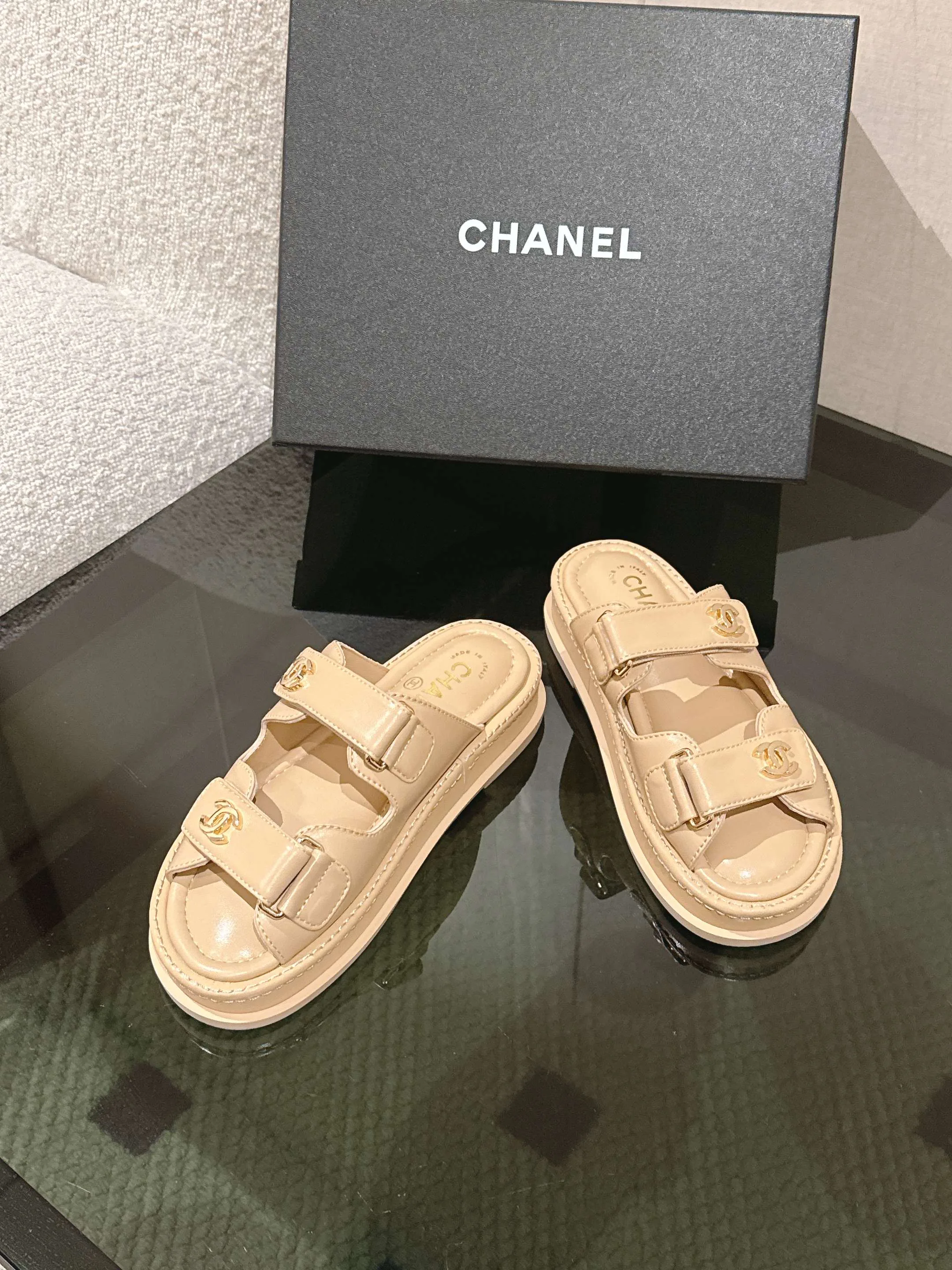 Сандалии Женские Chanel 13571429