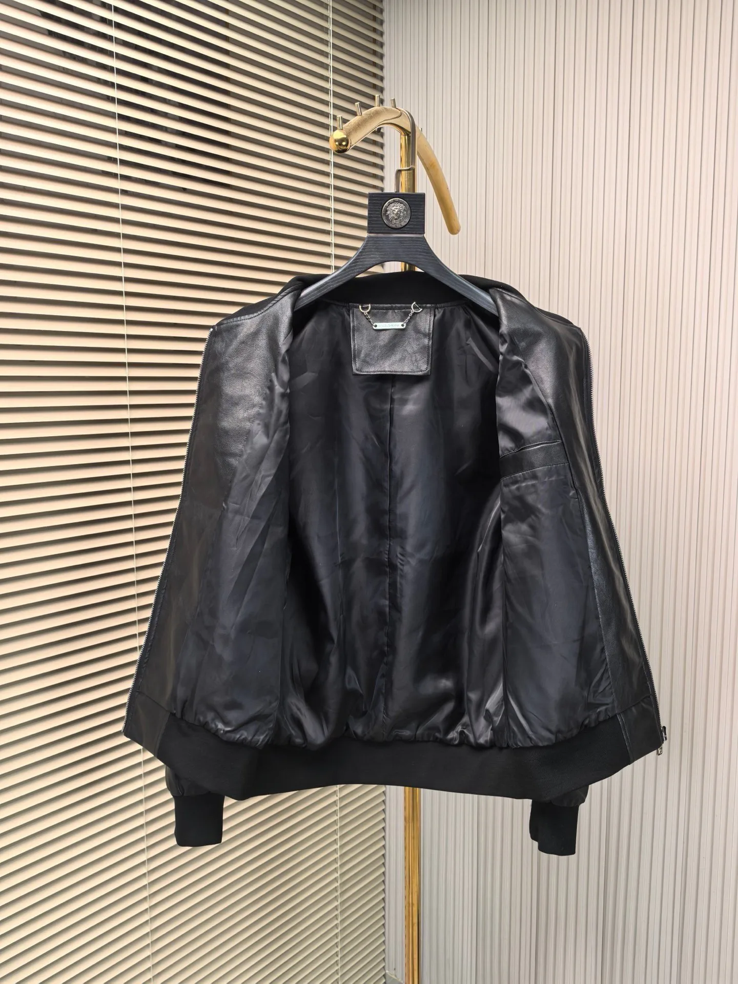 Кожаные Куртки И Дублёнки Мужские Dolce & Gabbana 11411443