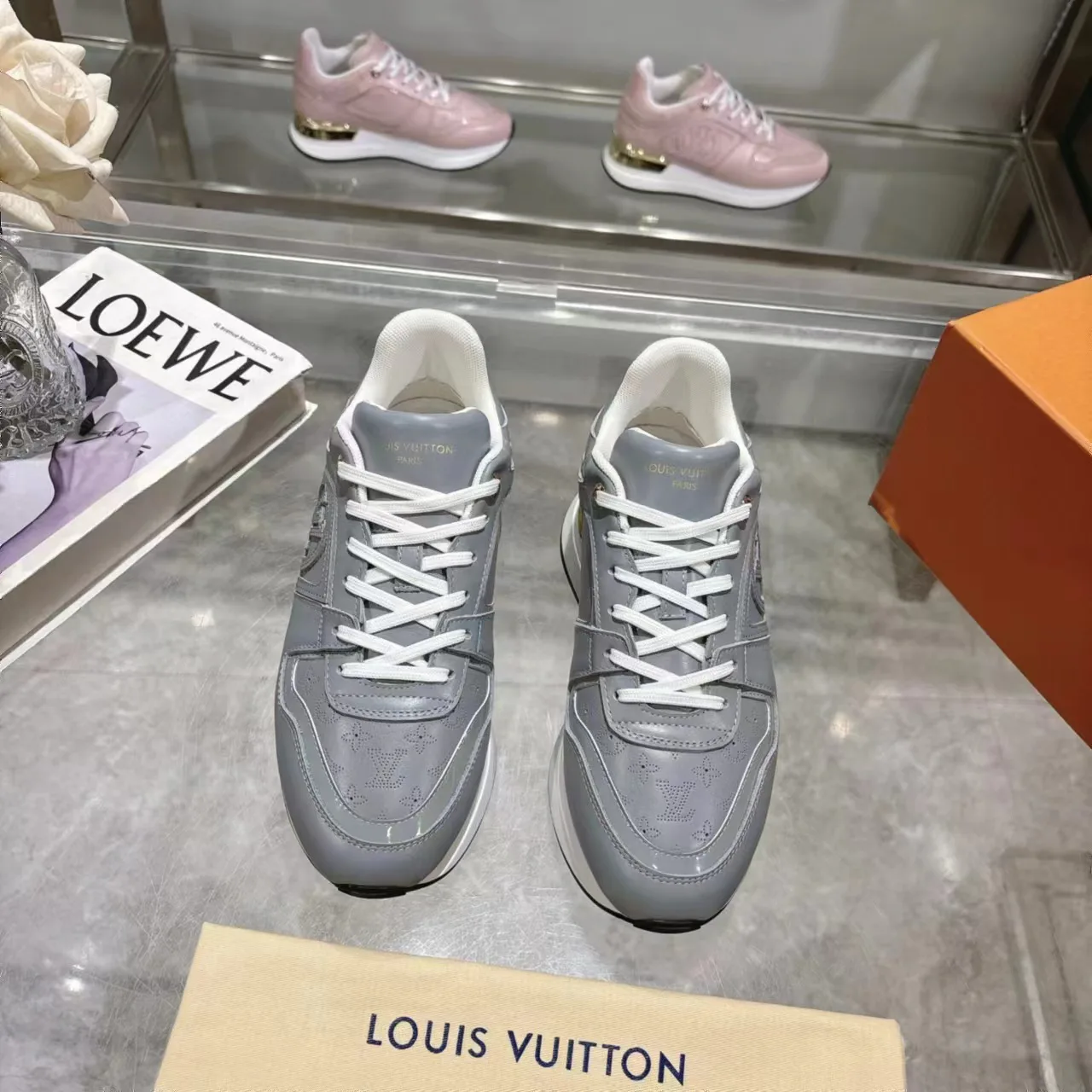 Кроссовки Женские Louis Vuitton 1284520