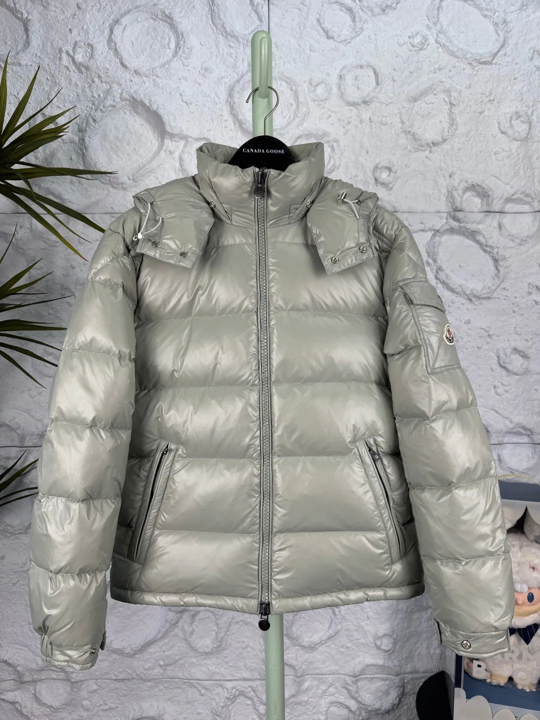Куртки И Пуховики Женские Moncler 18048714