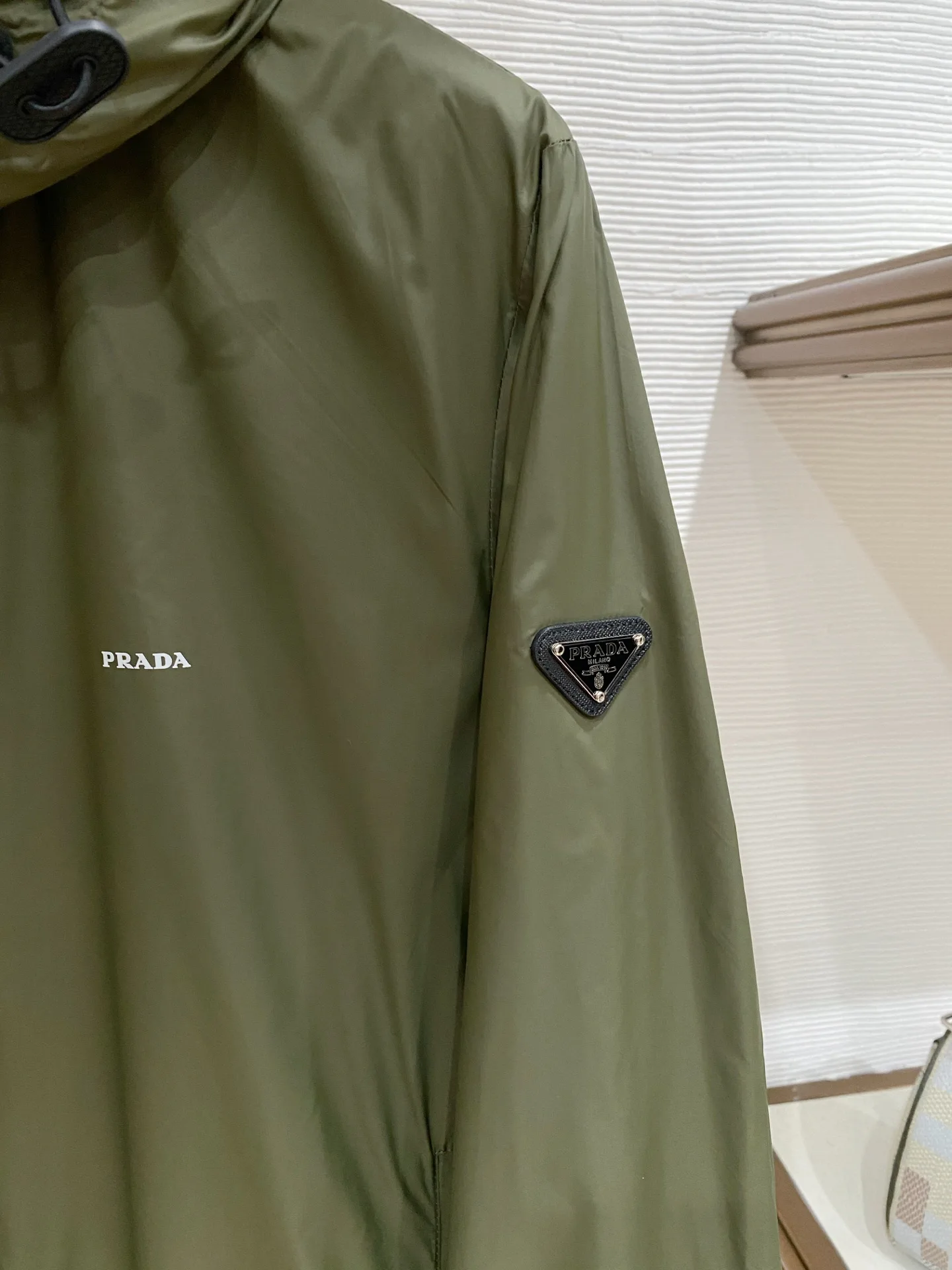 Куртки И Пуховики Мужские Prada 10300308