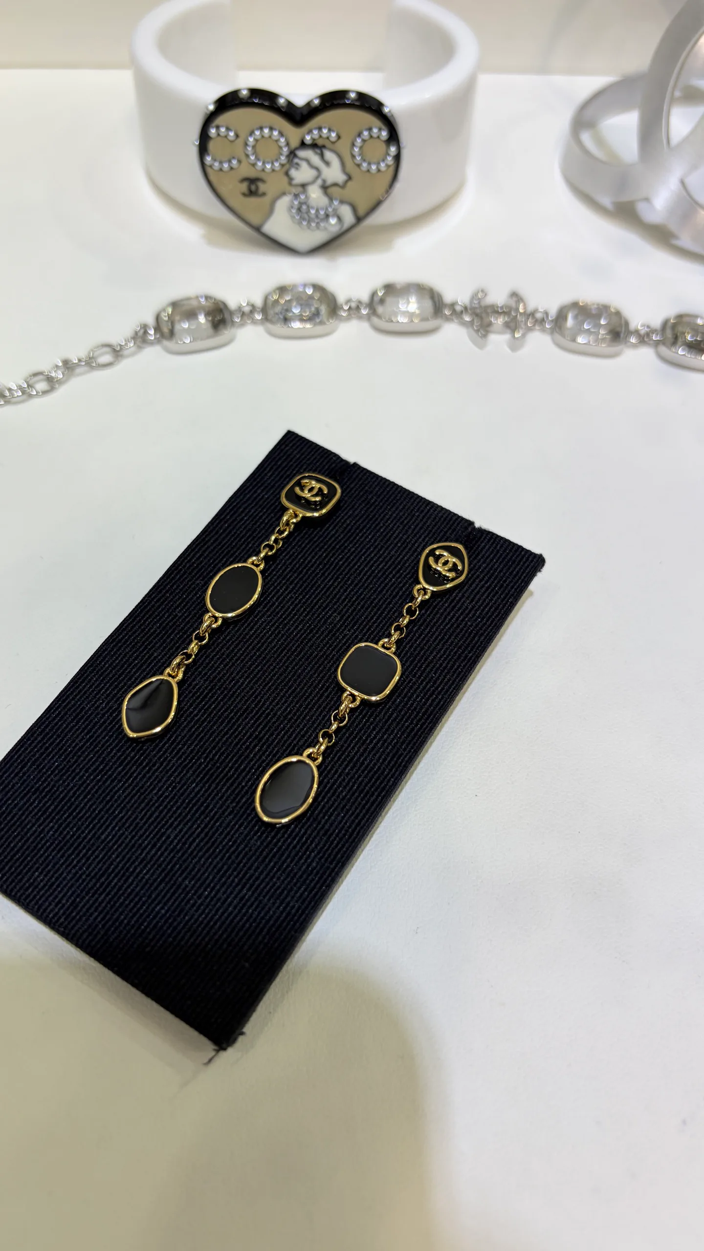 Бижутерия Chanel 18059082
