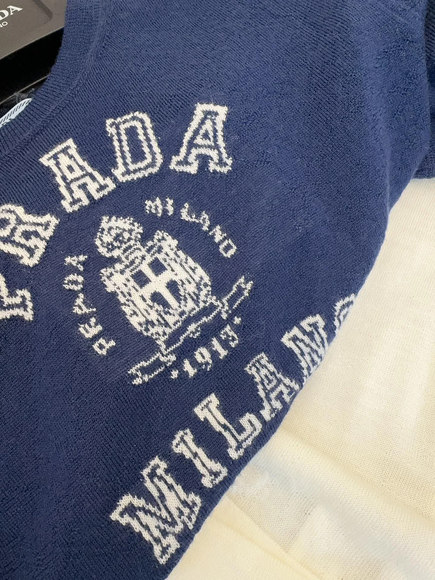 Футболки Женские Prada 2156