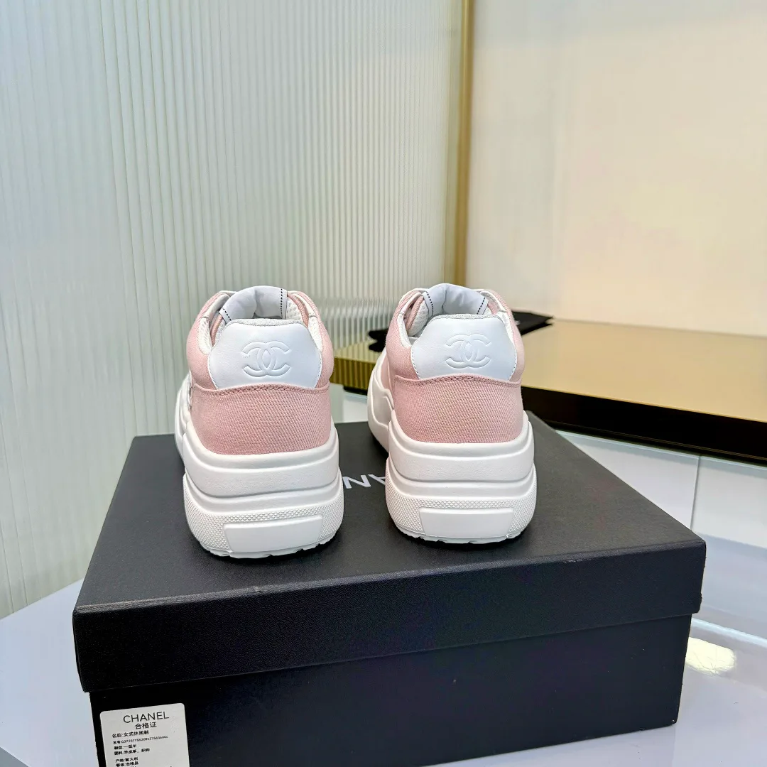 Кроссовки Женские Chanel 11396583